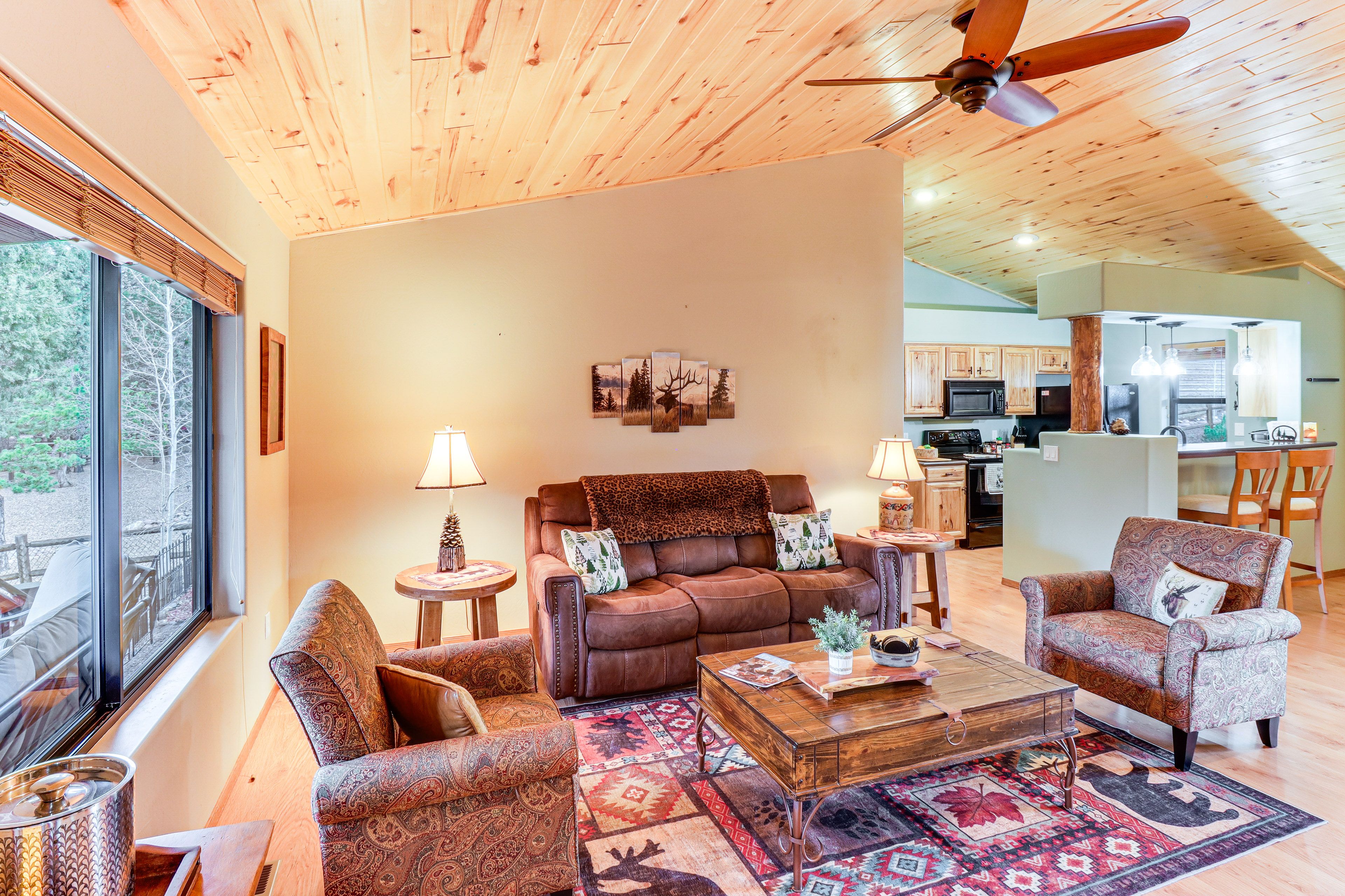 Living Room | Smart TV