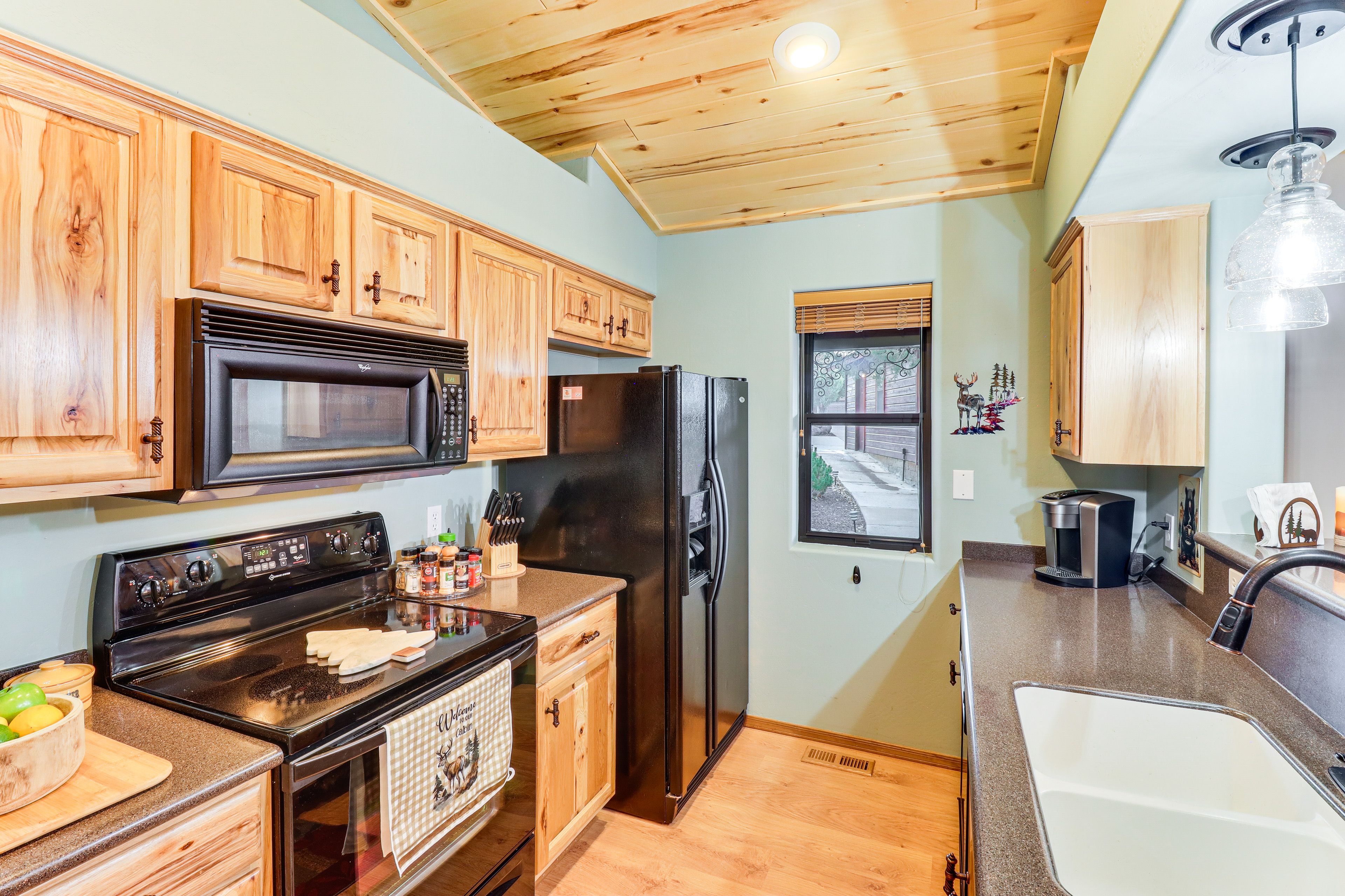 Kitchen | Dishwasher