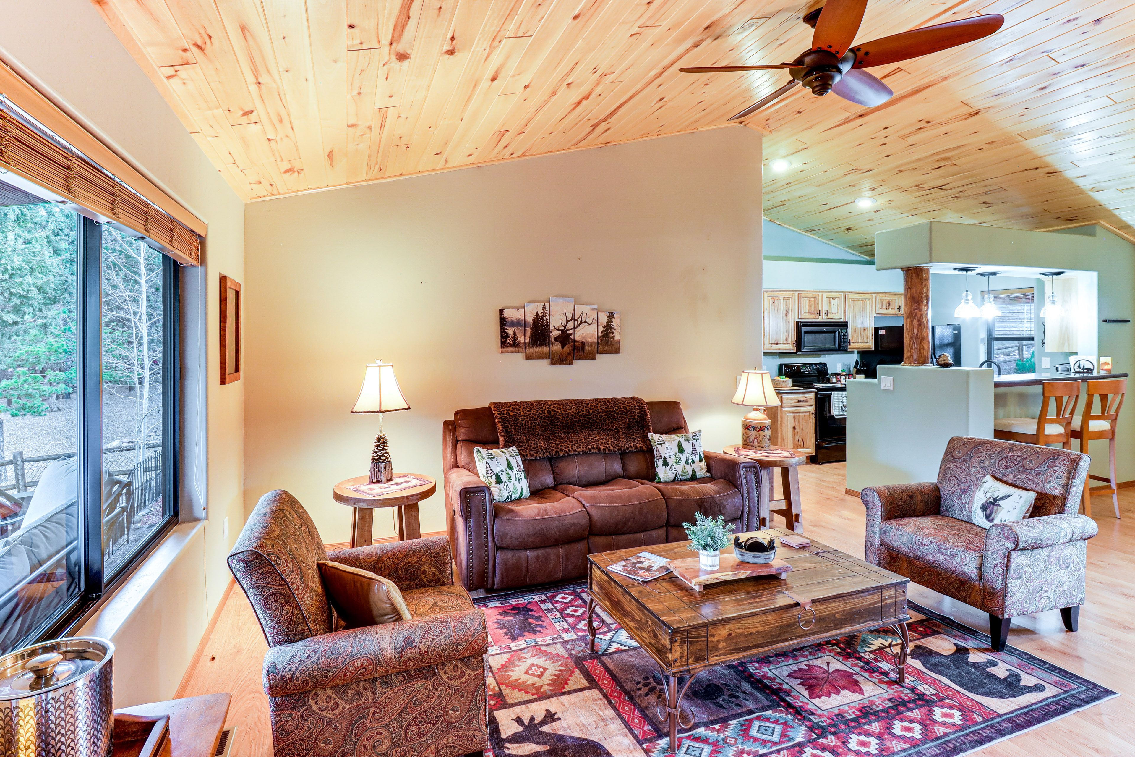 Living Room | Smart TV
