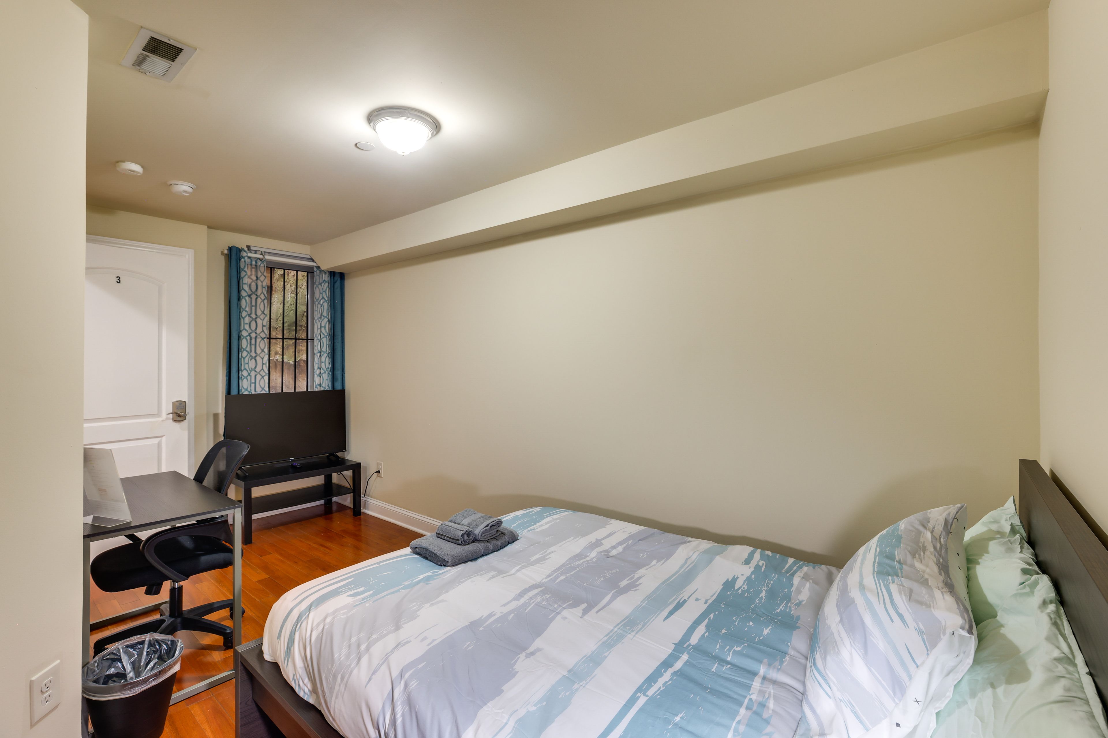 Bedroom 3 | Full Bed | Lower Level