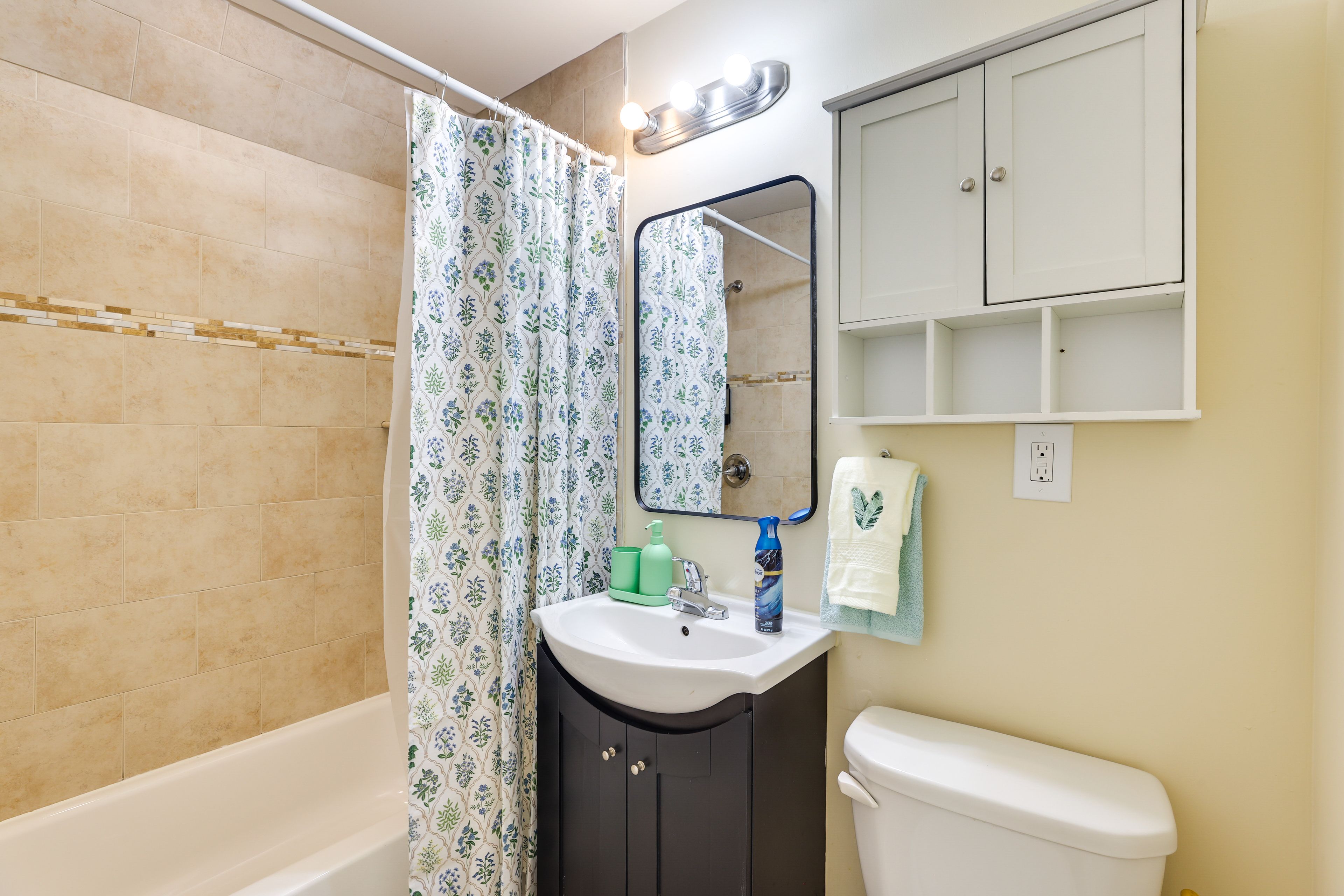 Full Bathroom | Lower Level