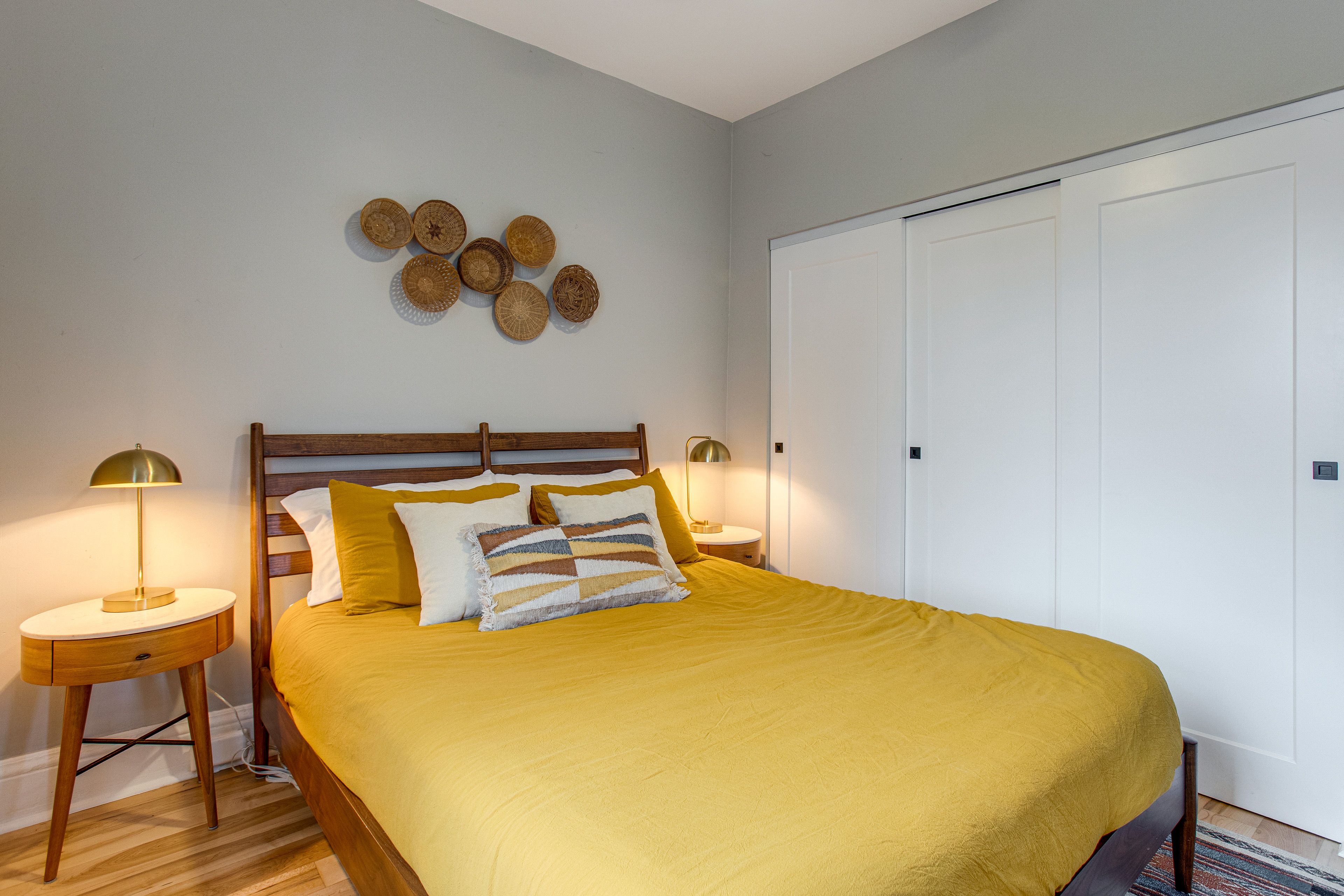 Bedroom | Queen Bed | Linens Provided