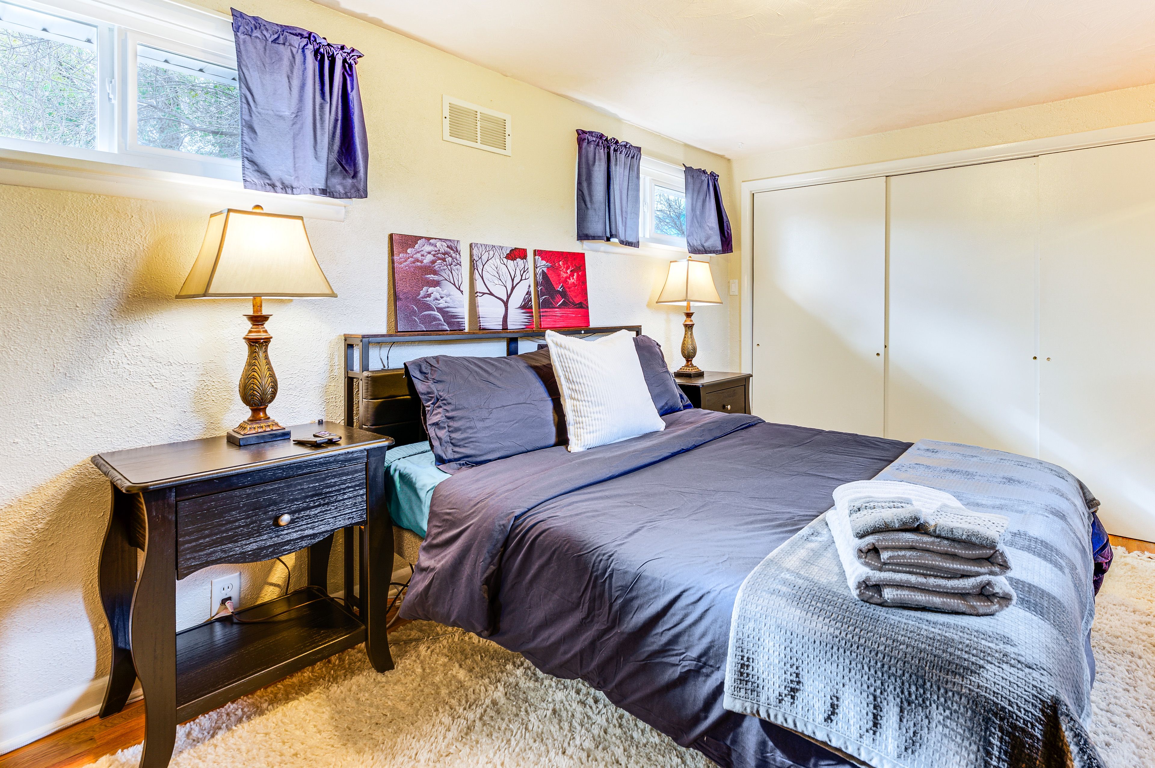 Bedroom 2 | Queen Bed