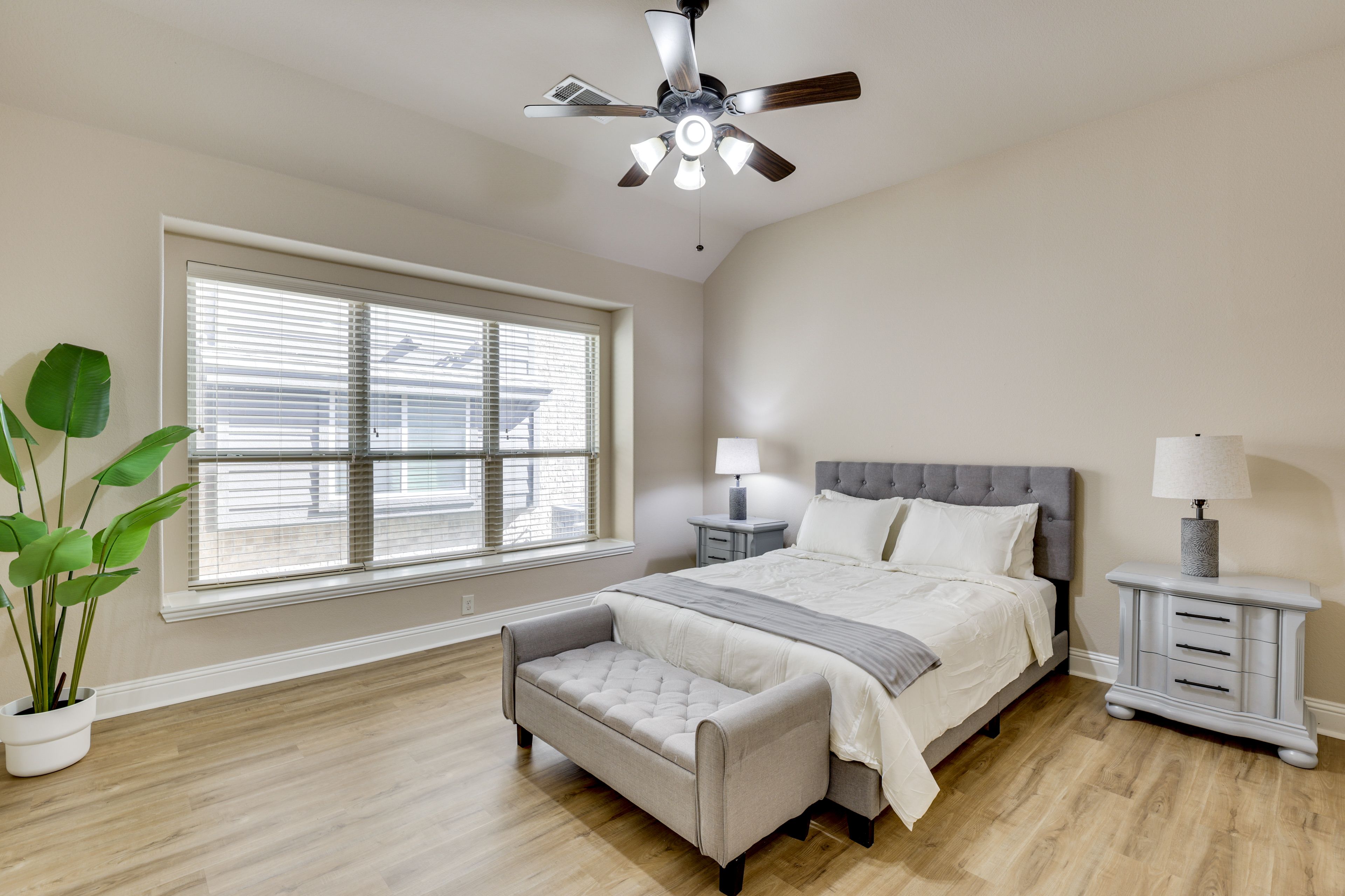 Bedroom 1 | 1st Floor | King Bed | Linens Provided | En-Suite Bathroom