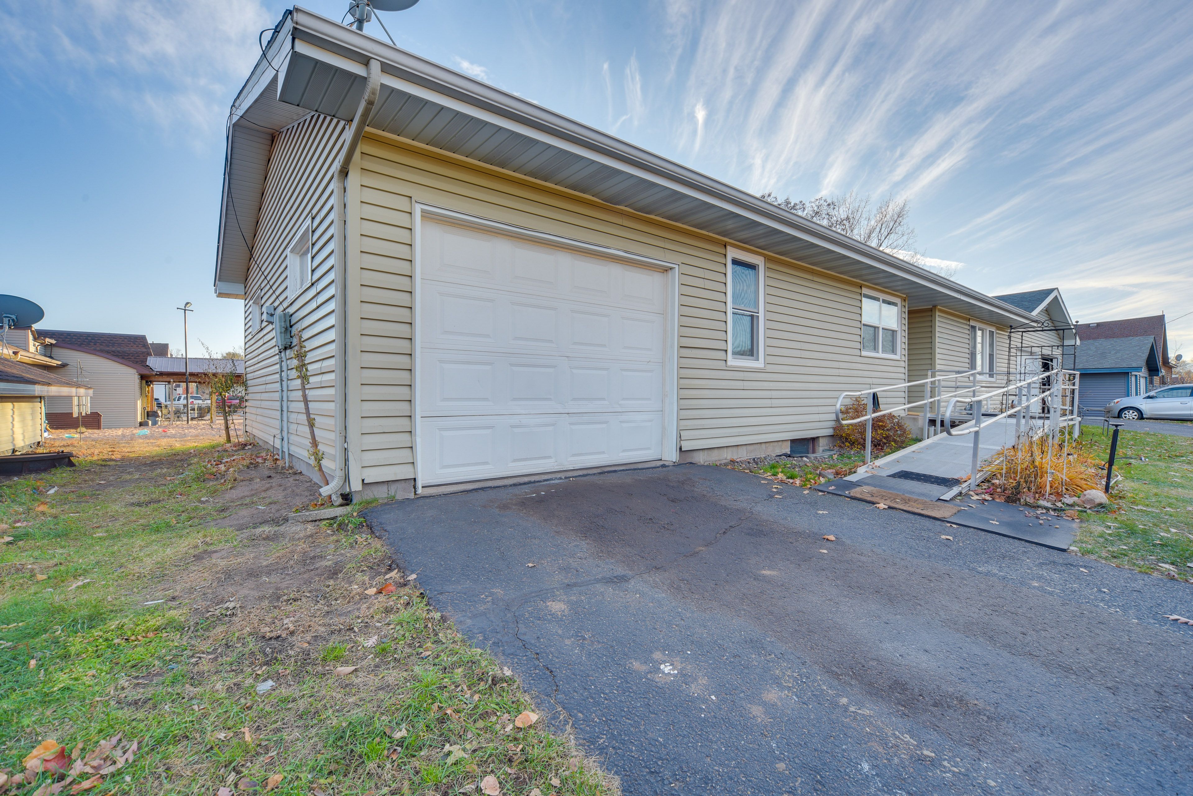 Parking | Driveway (1 Vehicle) | Addt'l Spot Upon Request (1 Vehicle)