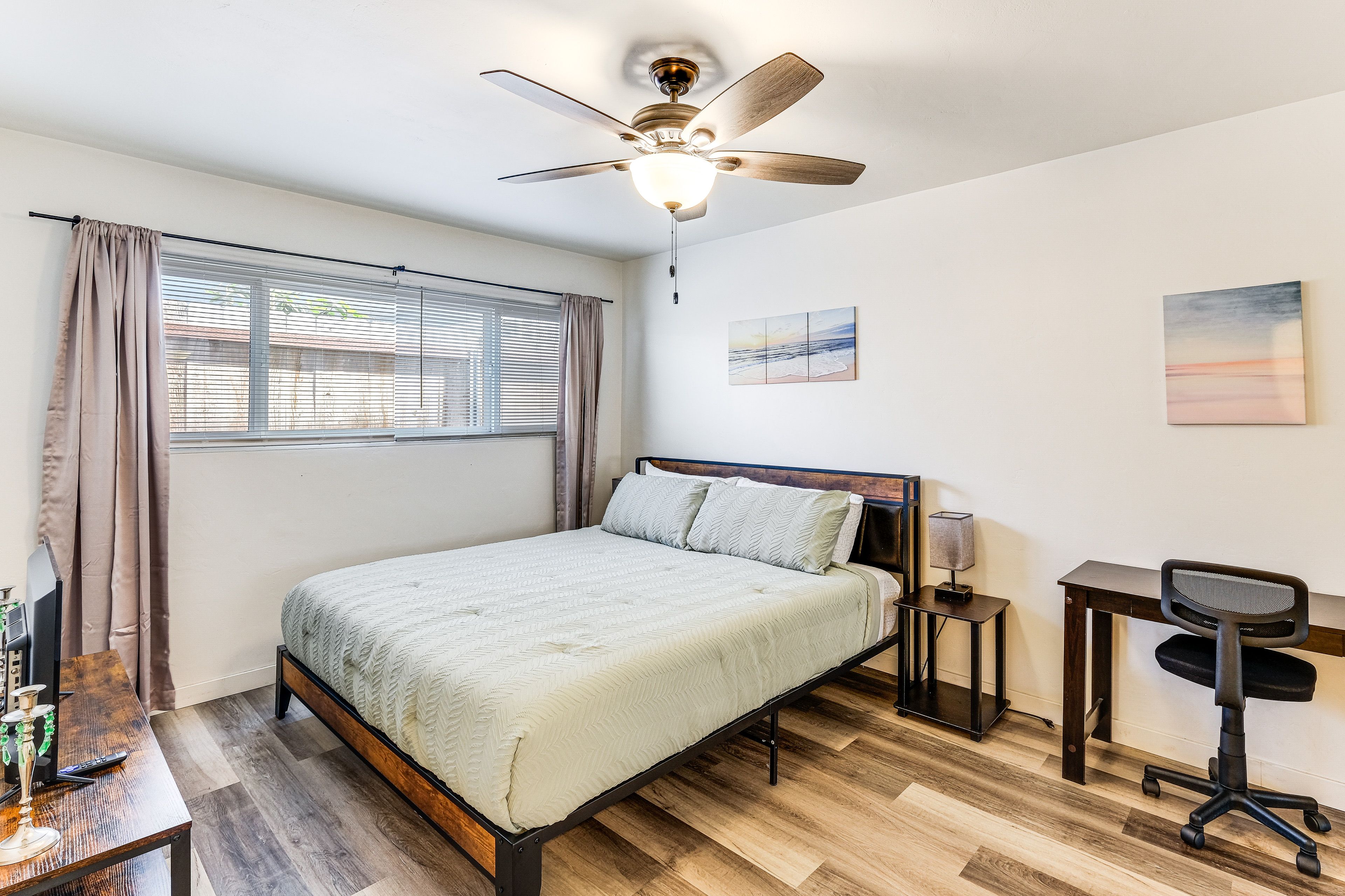 Bedroom 1 | King Bed