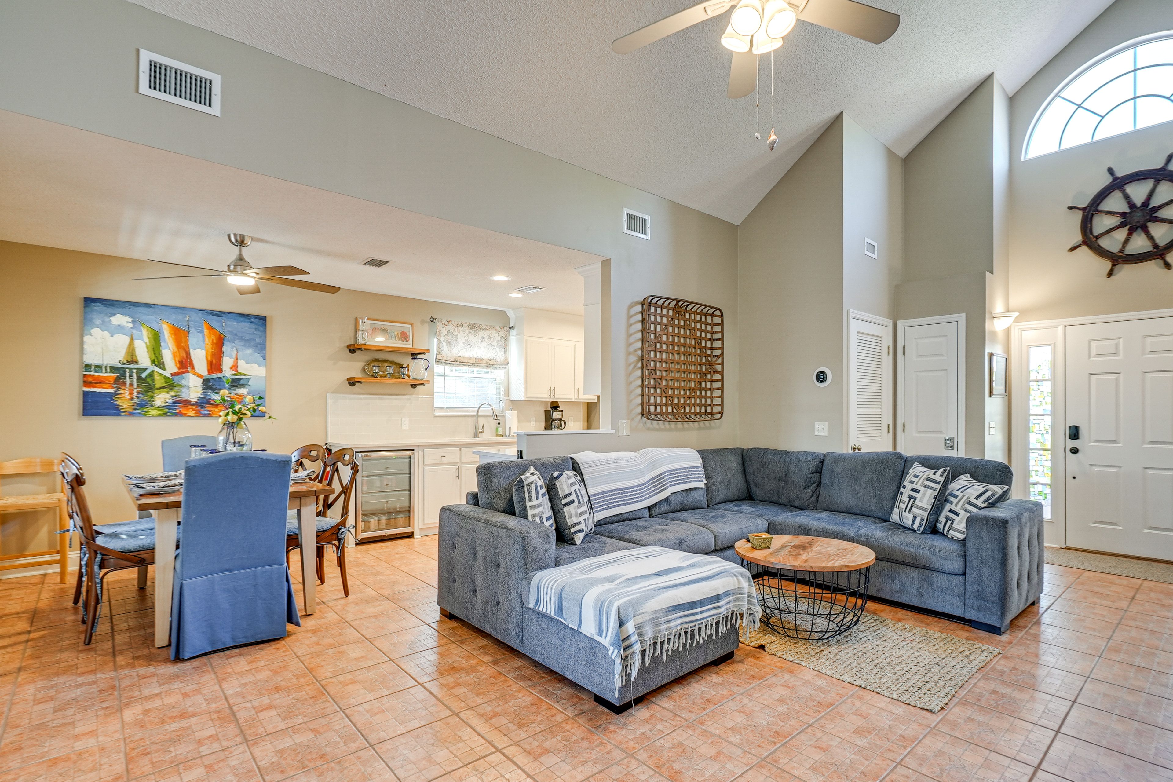 Interior | Central Heating & A/C | In-Unit Laundry