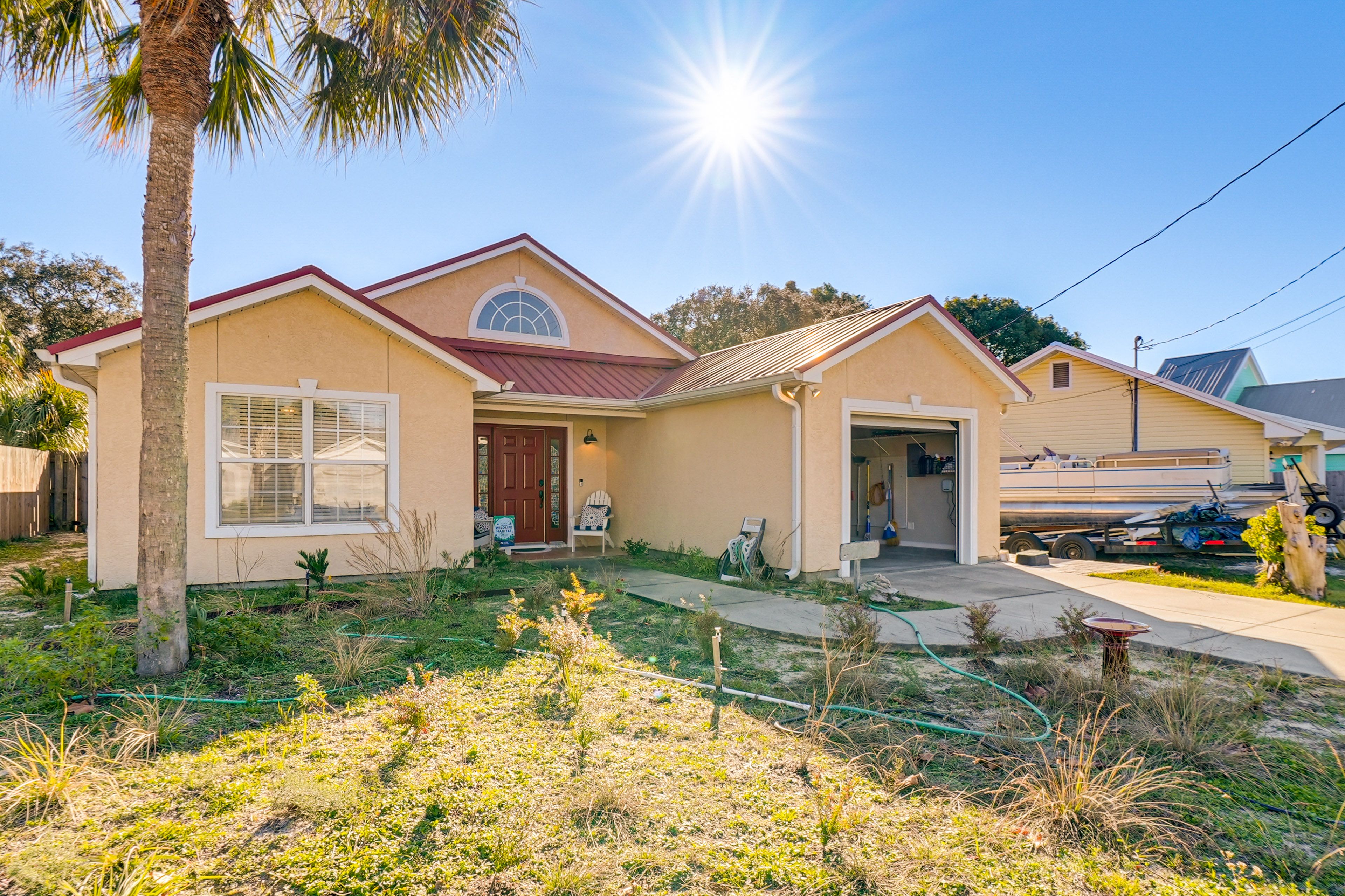 Parking | Driveway (4 Vehicles) | Free Street Parking