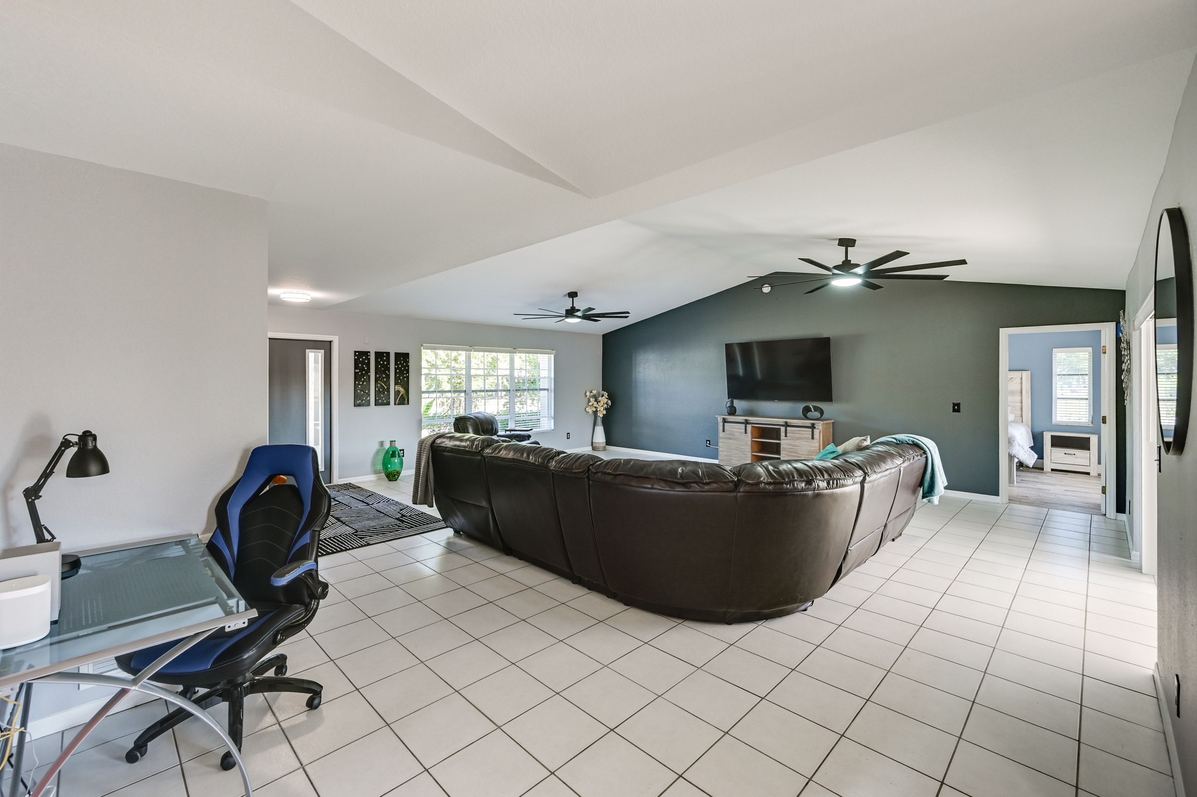 Property Interior | Central A/C & Heating | Free WiFi