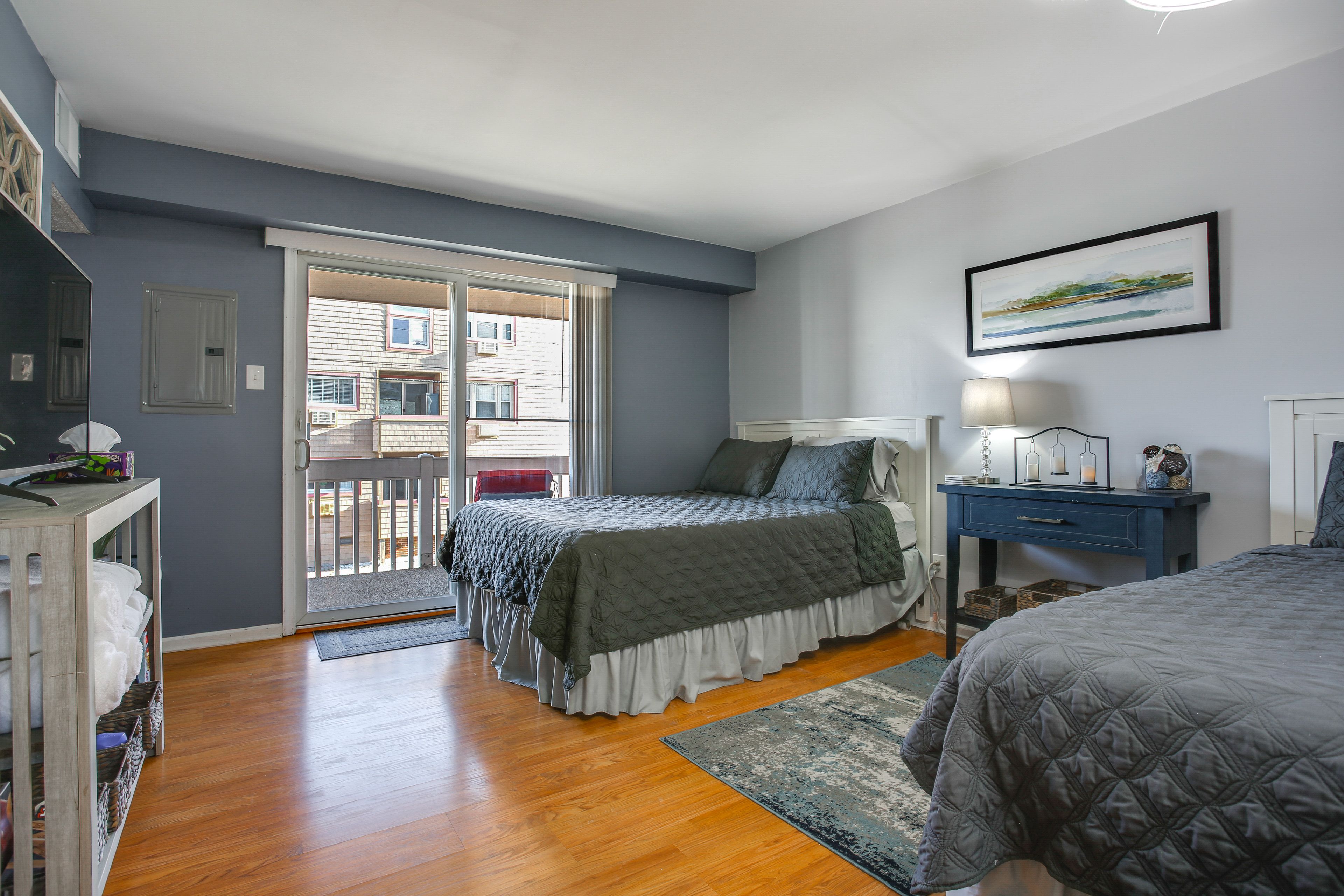 Bedroom 2 | Queen Bed | Twin Bed | 1st Floor