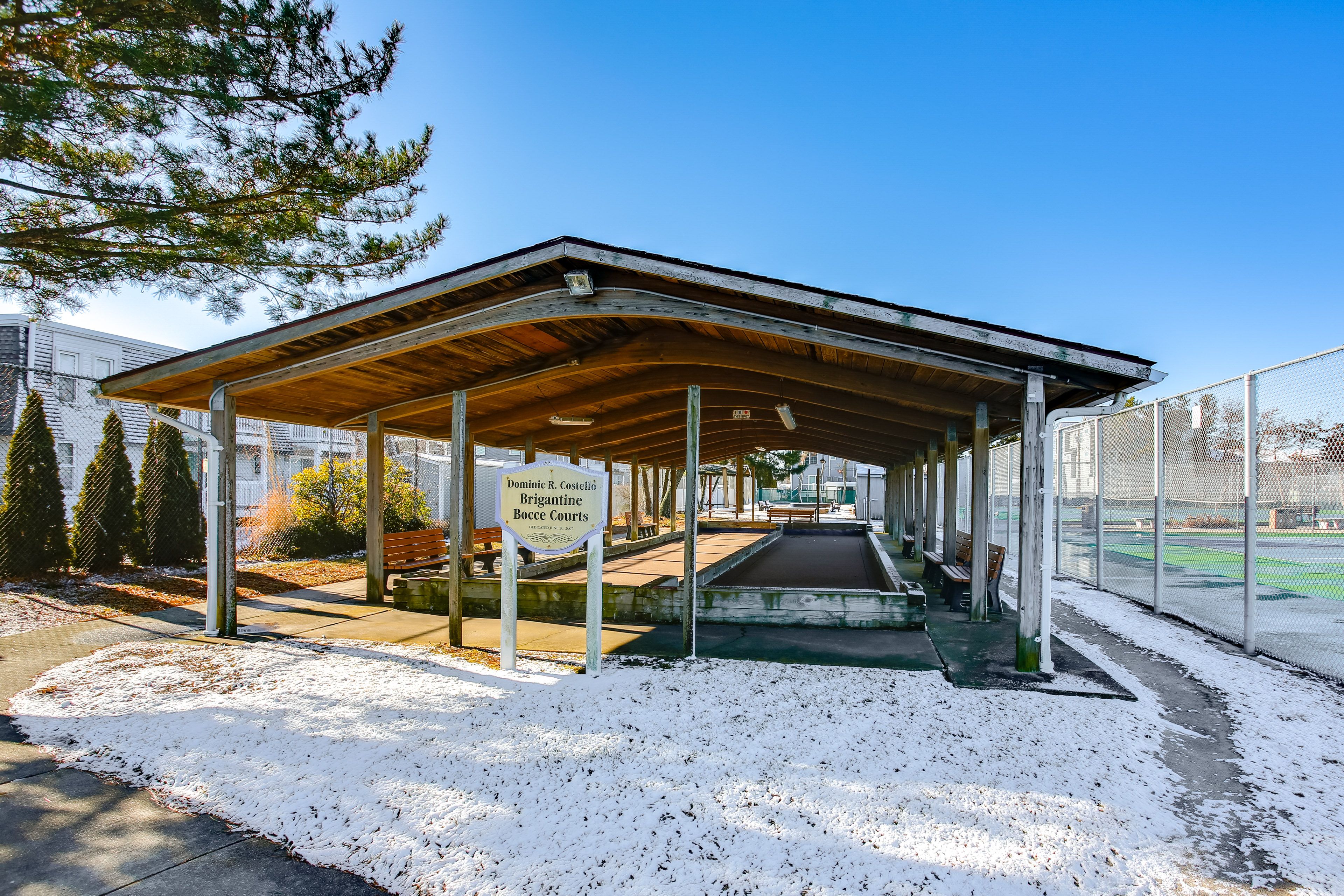 Walk to Local Courts