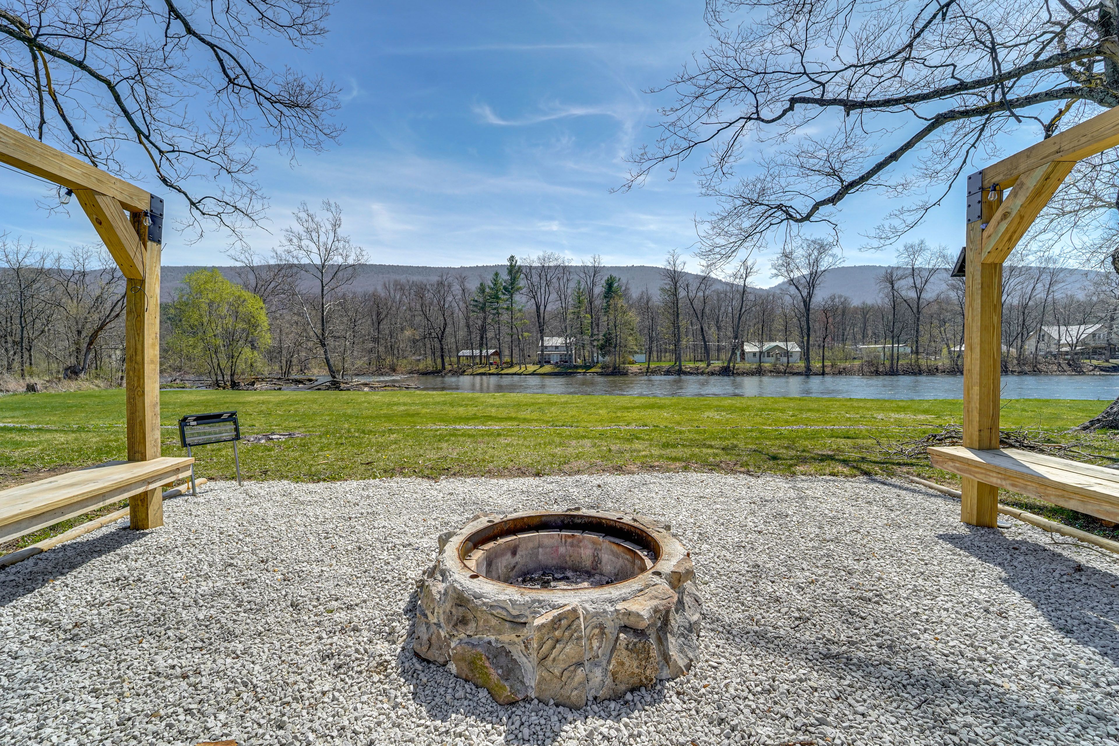 Millmont Vacation Rental | 2BR | 1BA | 950 Sq Ft