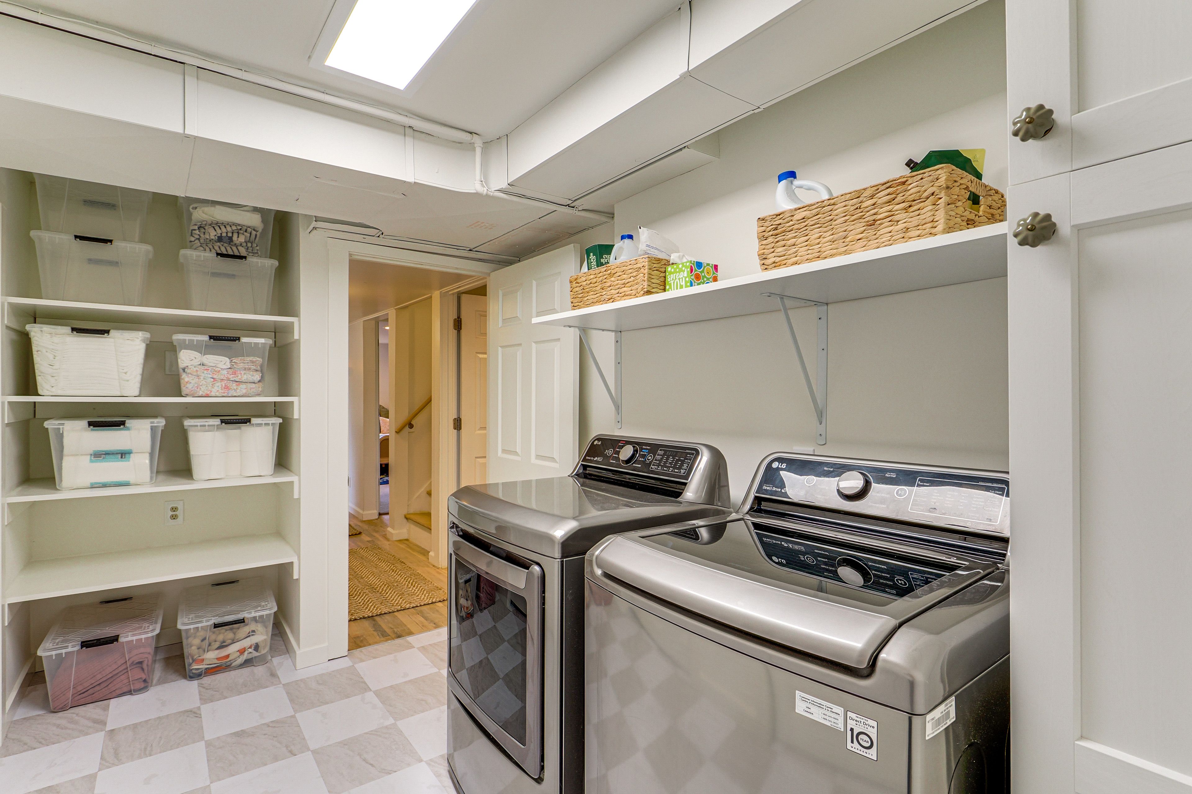 Laundry Room | Washer/Dryer
