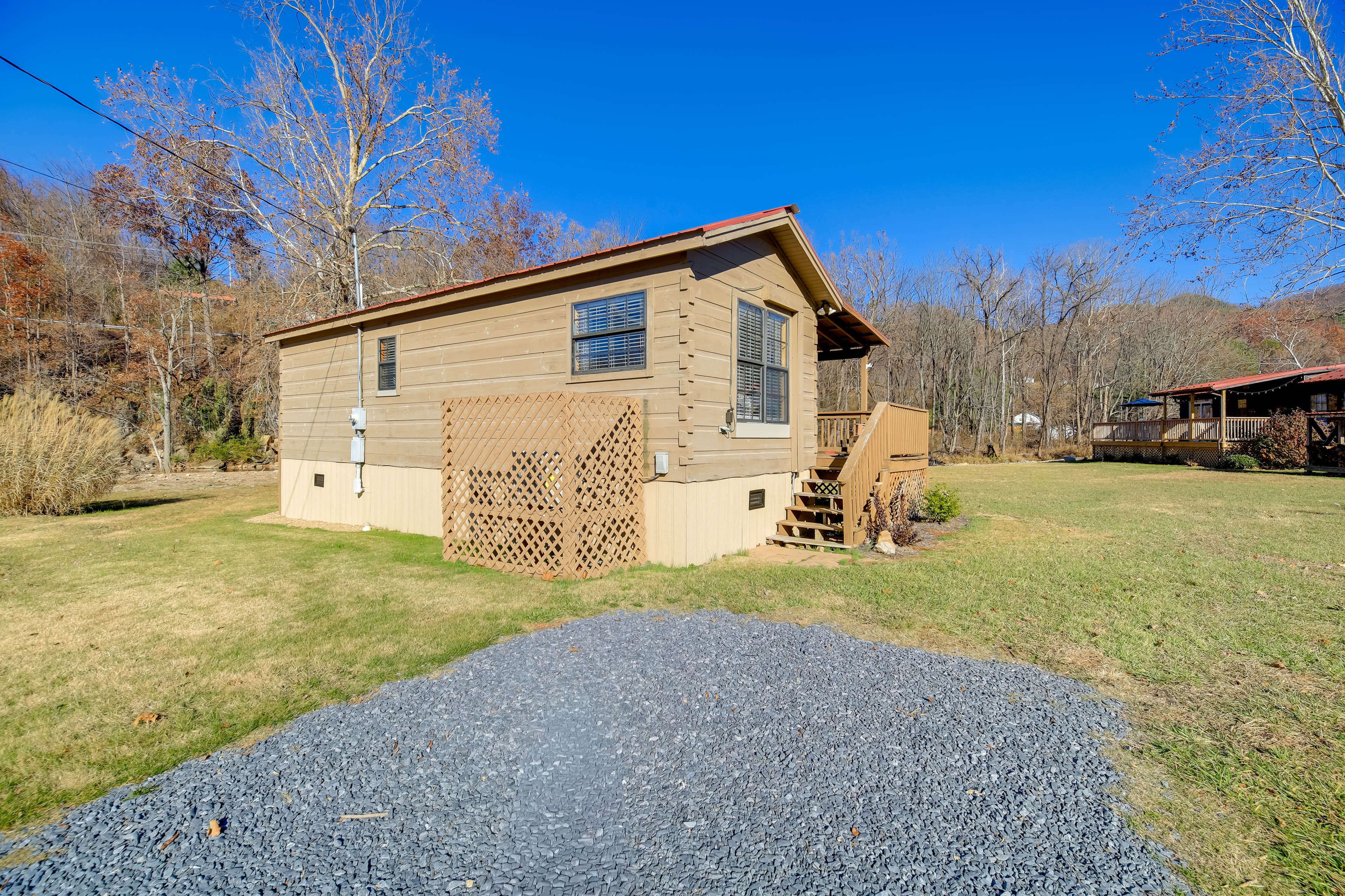 Parking | Driveway (2 Vehicles)