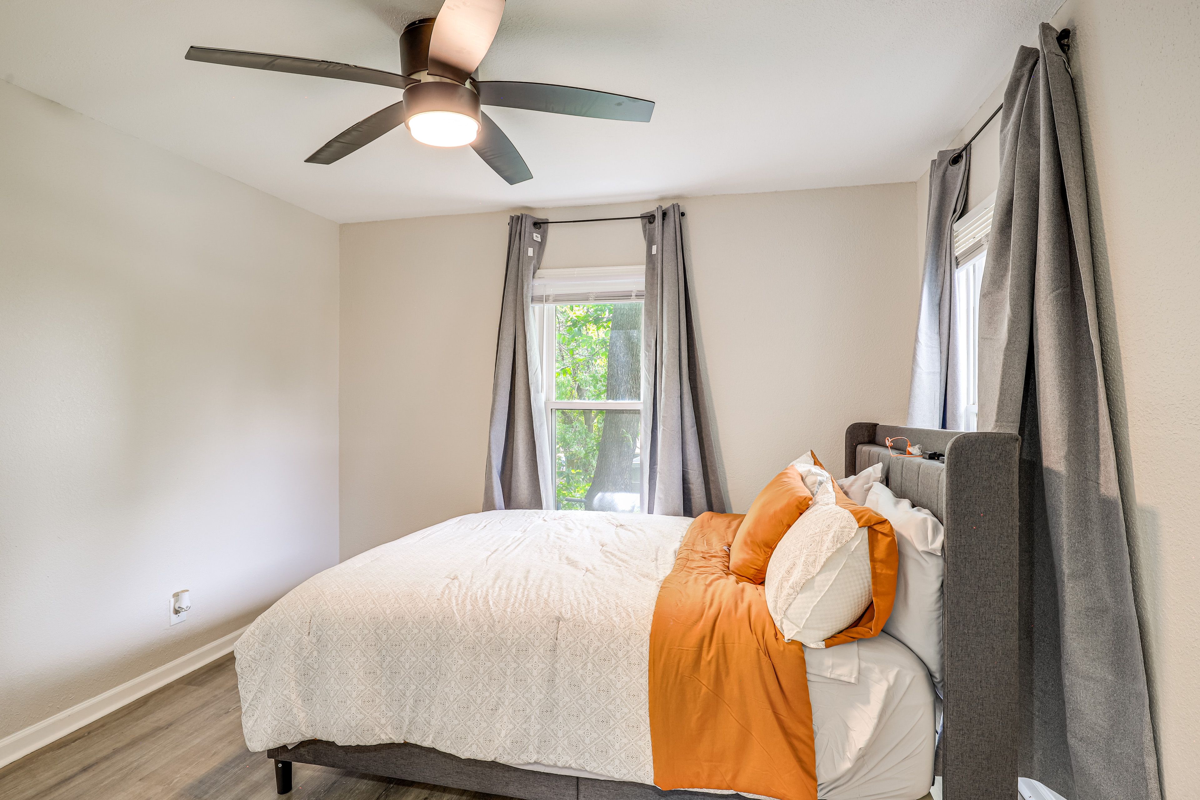 Bedroom 3 | Queen Bed | 1st Floor