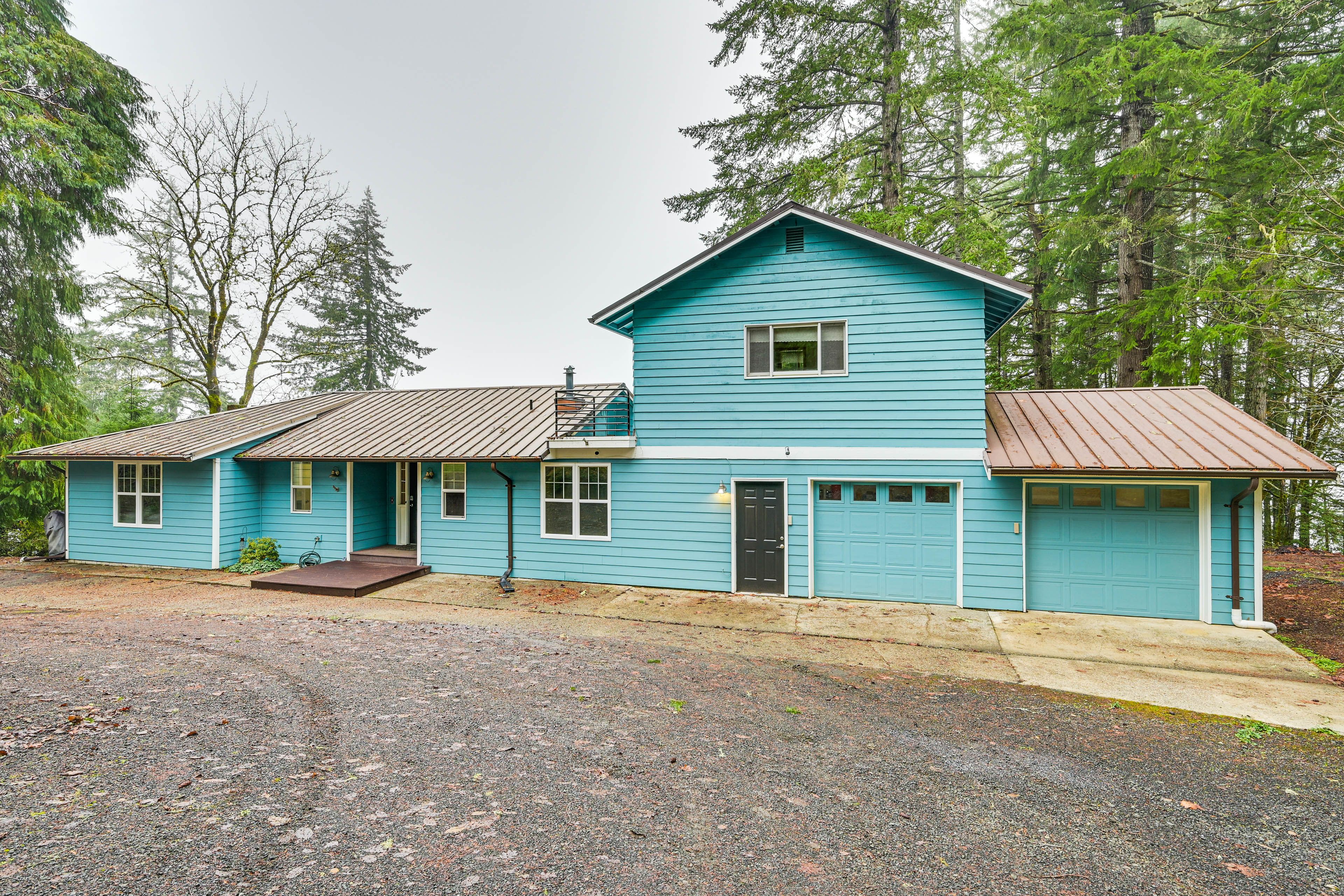 Front Exterior | Parking | Driveway (2 Vehicles)