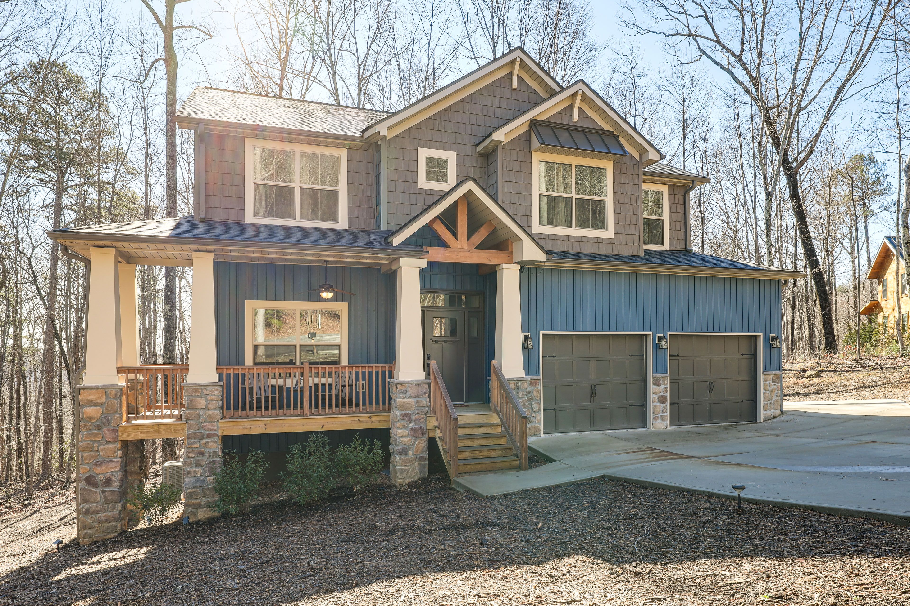 Parking | Driveway (4 Vehicles)