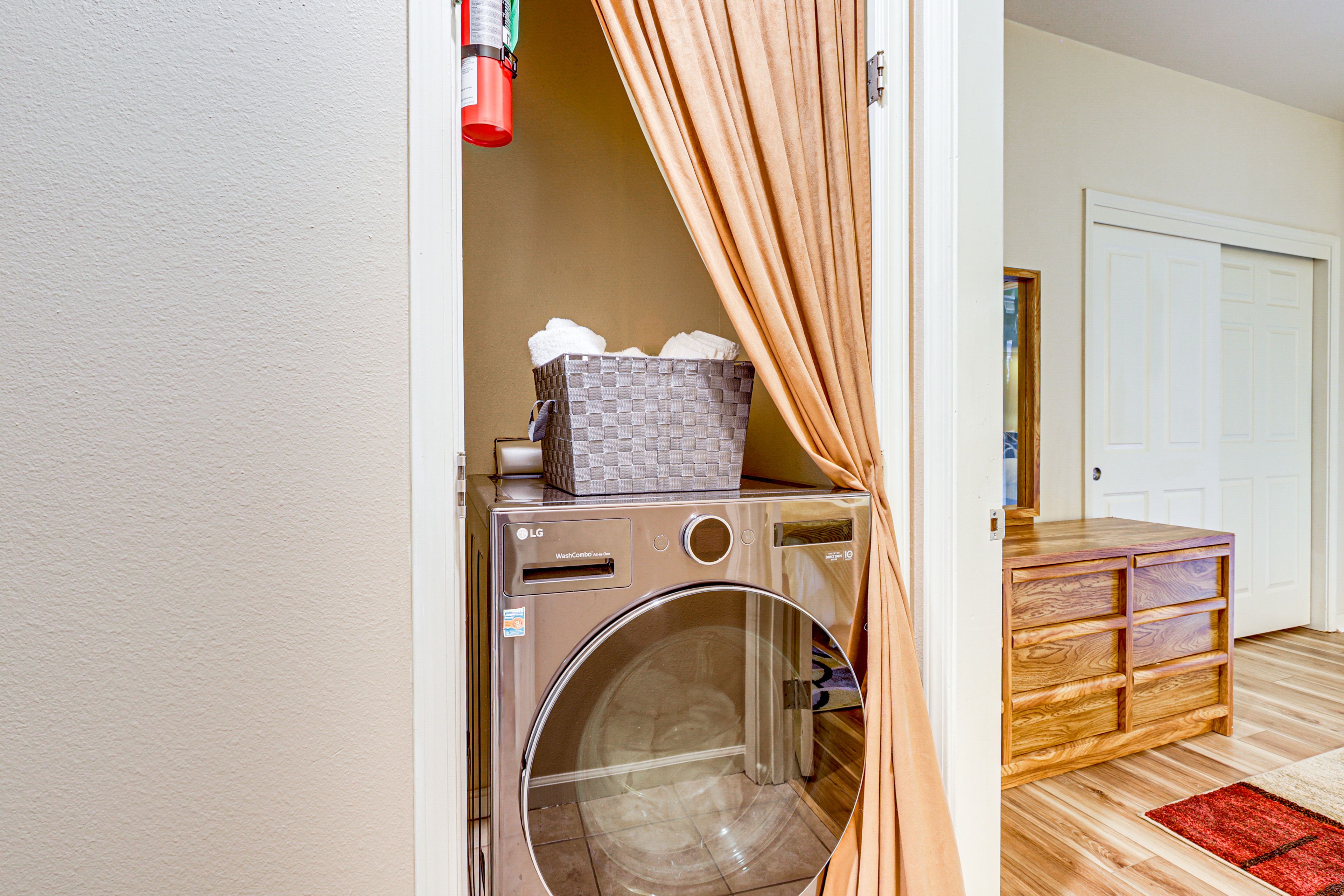 Washer/Dryer | 1st Floor