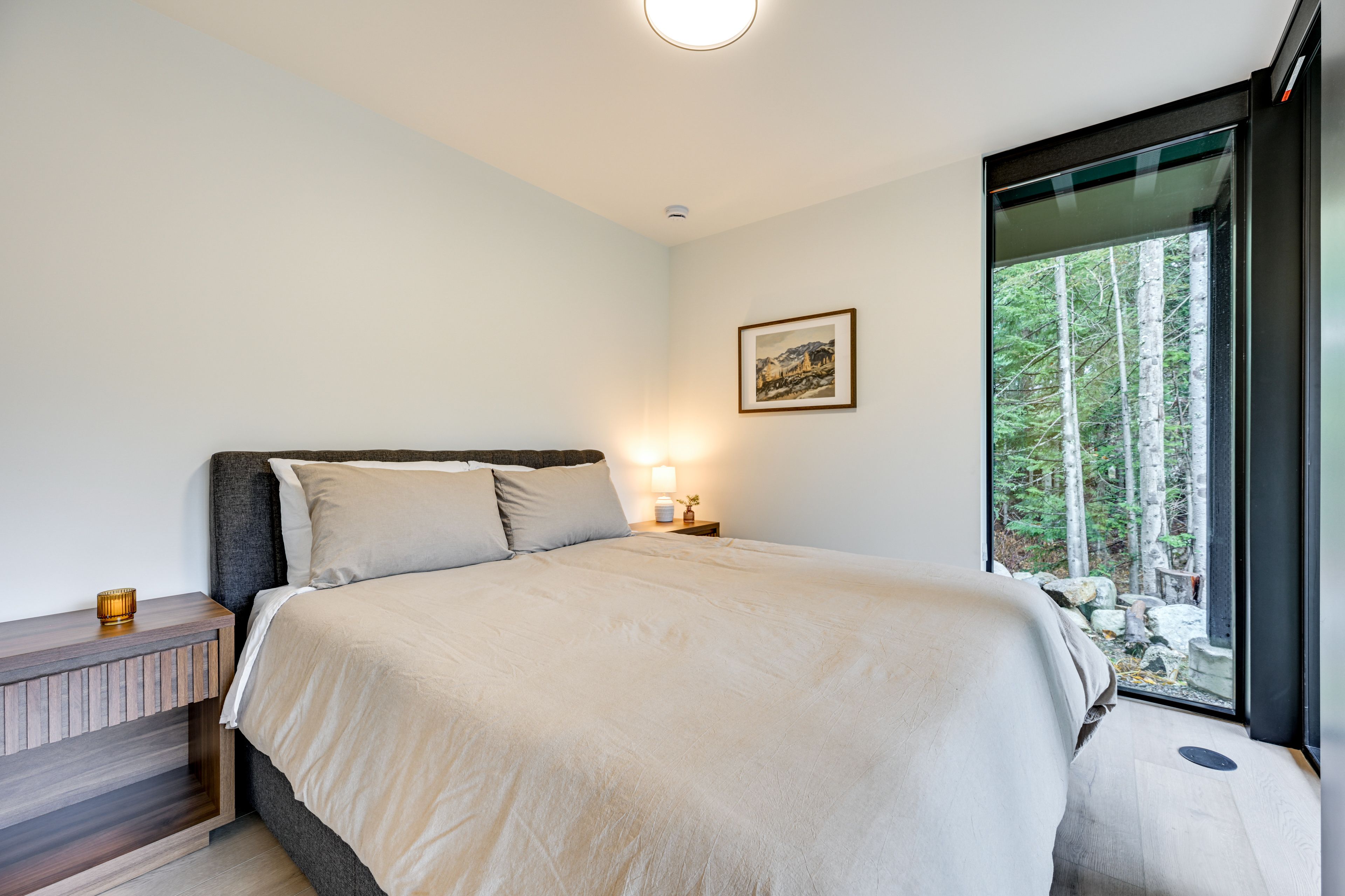 Bedroom 4 | Queen Bed | 1st Floor