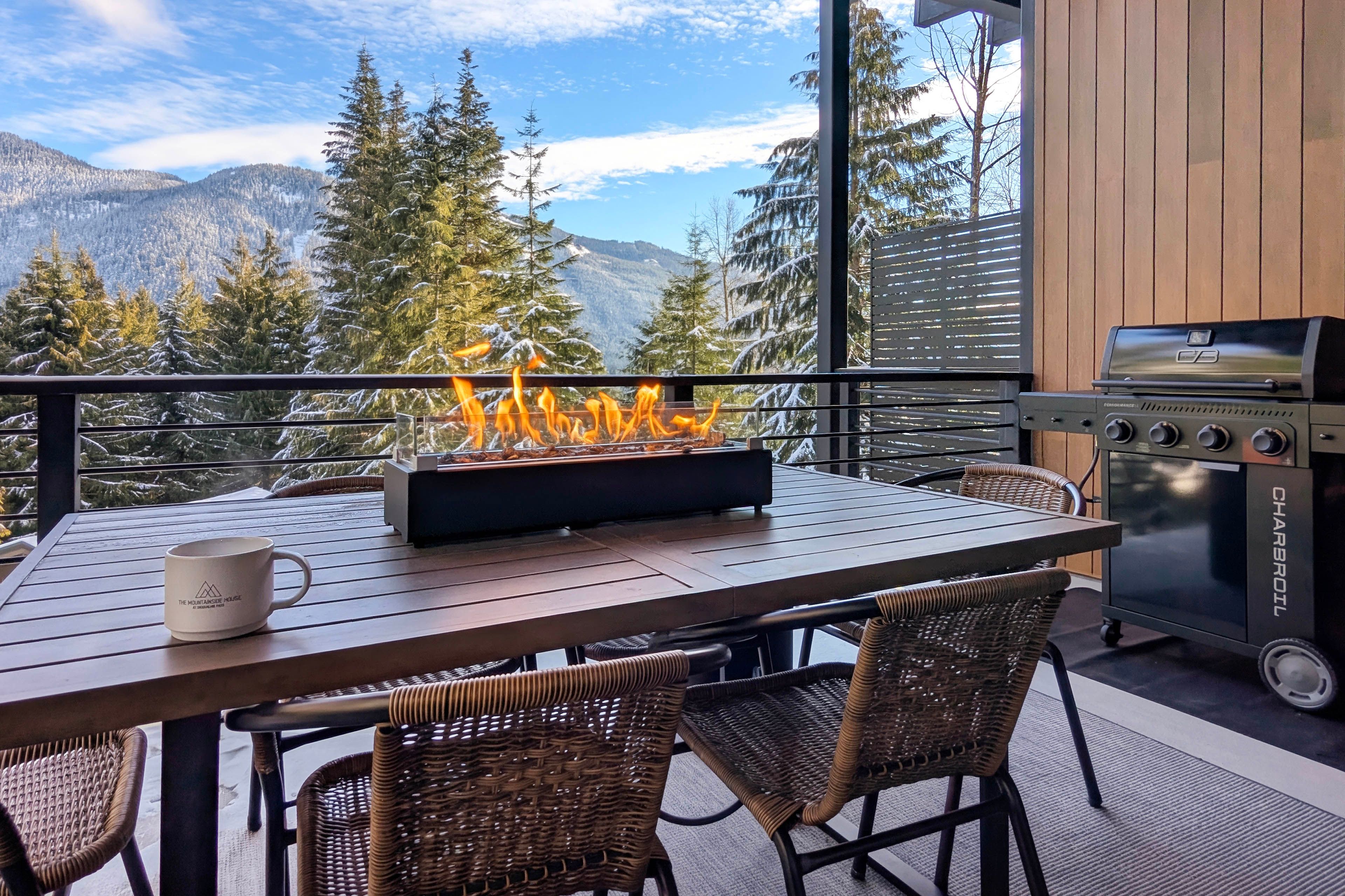 Private Balcony | Gas Grill | Outdoor Dining | 3rd Floor