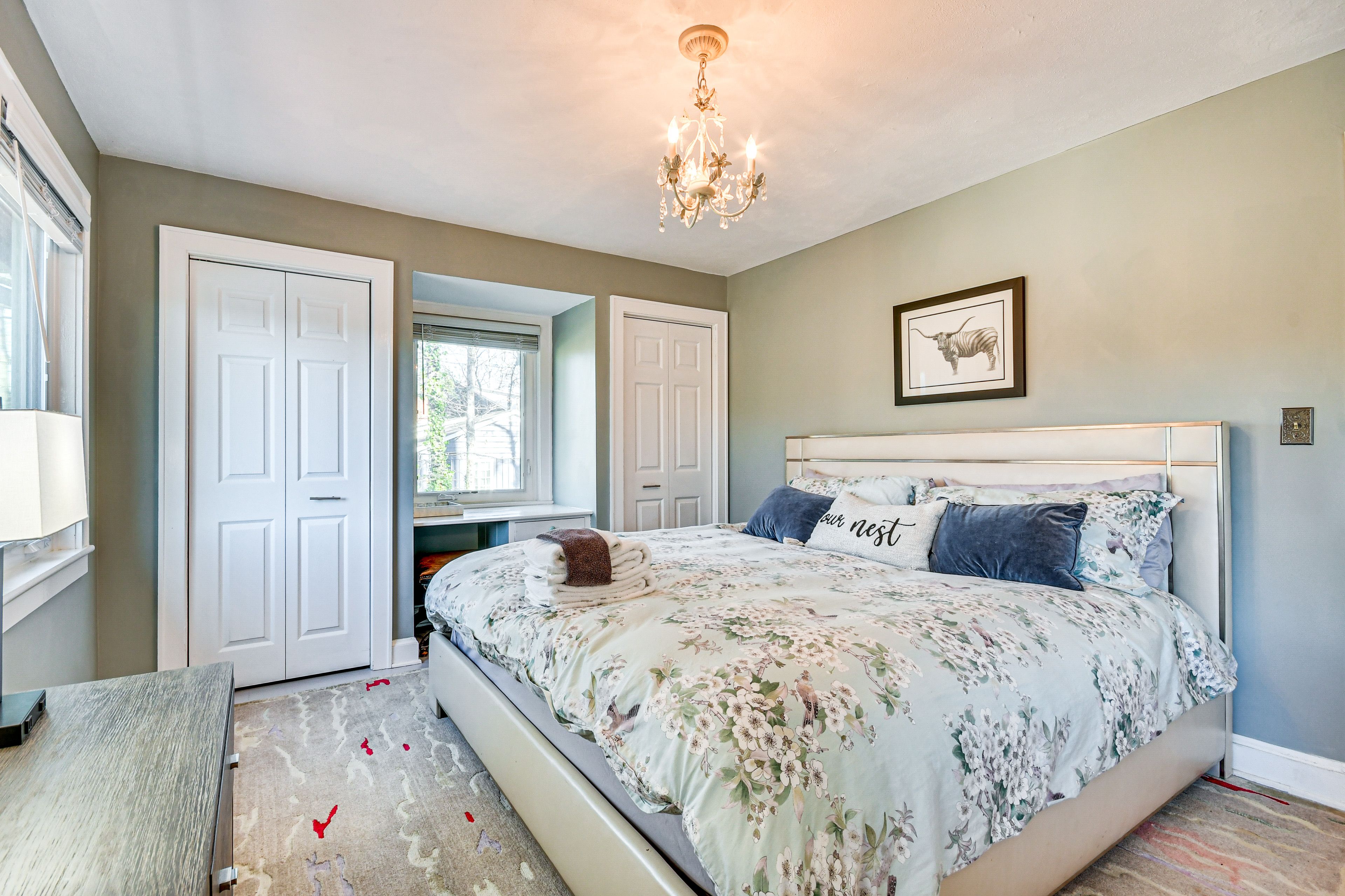 Bedroom 1 | King Bed | Linens | Main Level