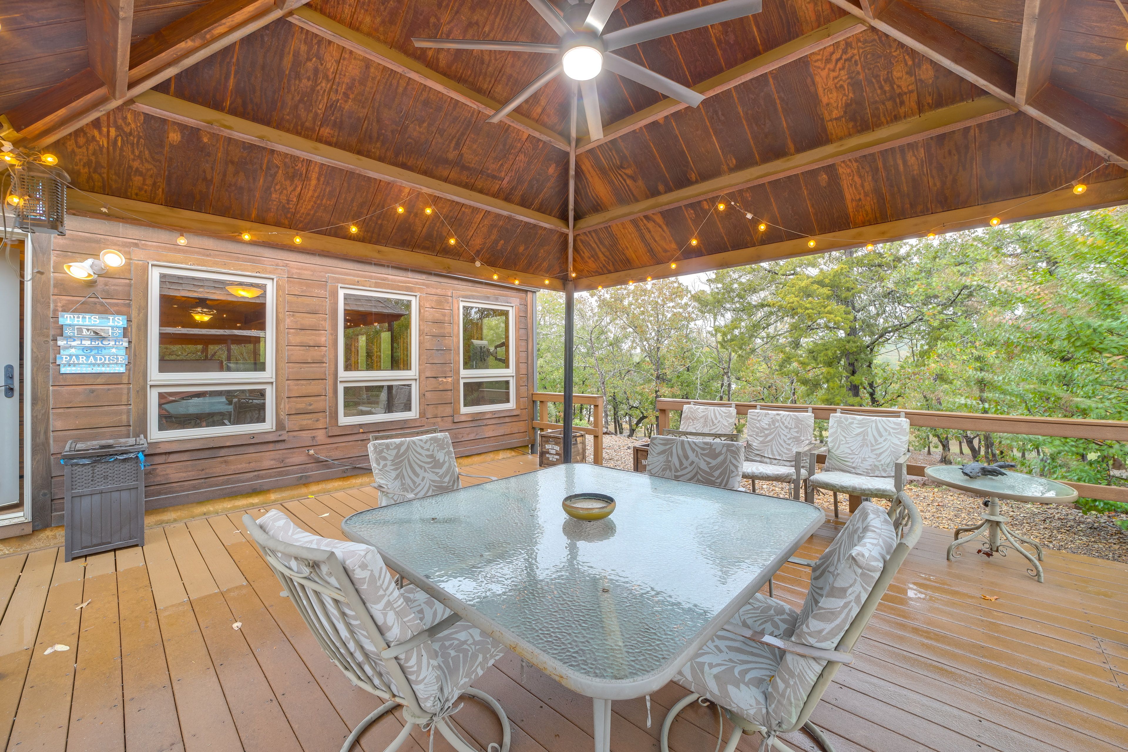 Deck | Gas Grill | Outdoor Dining Set