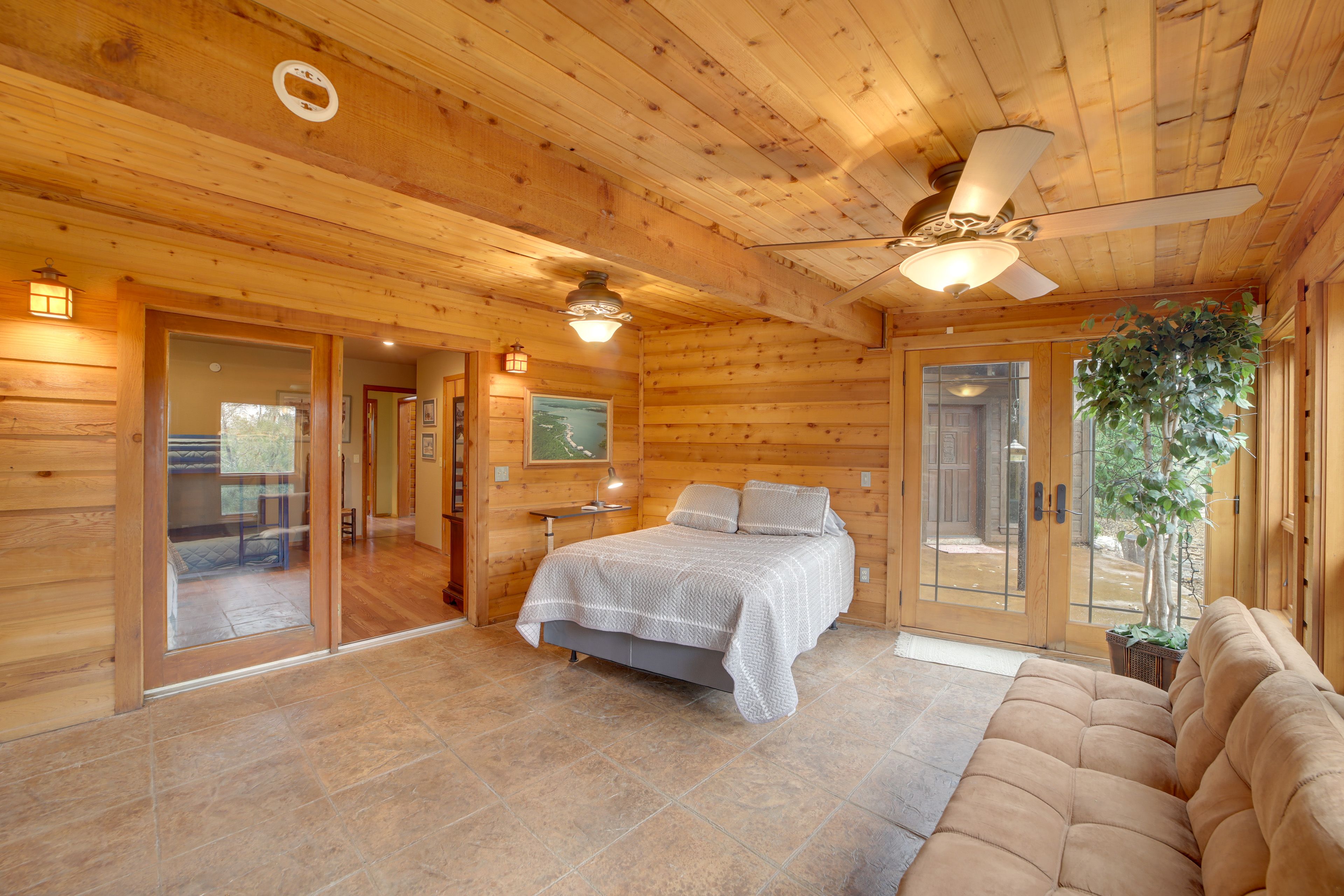 Bedroom 3 | Queen Bed | Queen Futon | 1st Floor