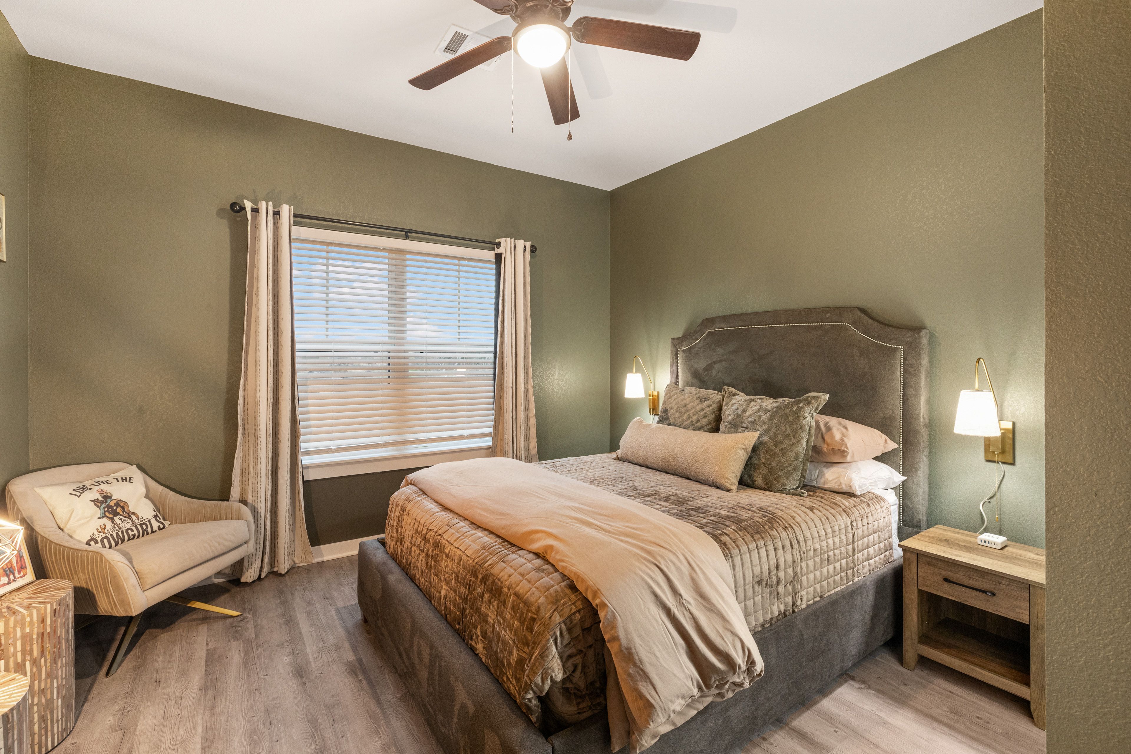 Bedroom 2 | Queen Bed | 2nd Floor