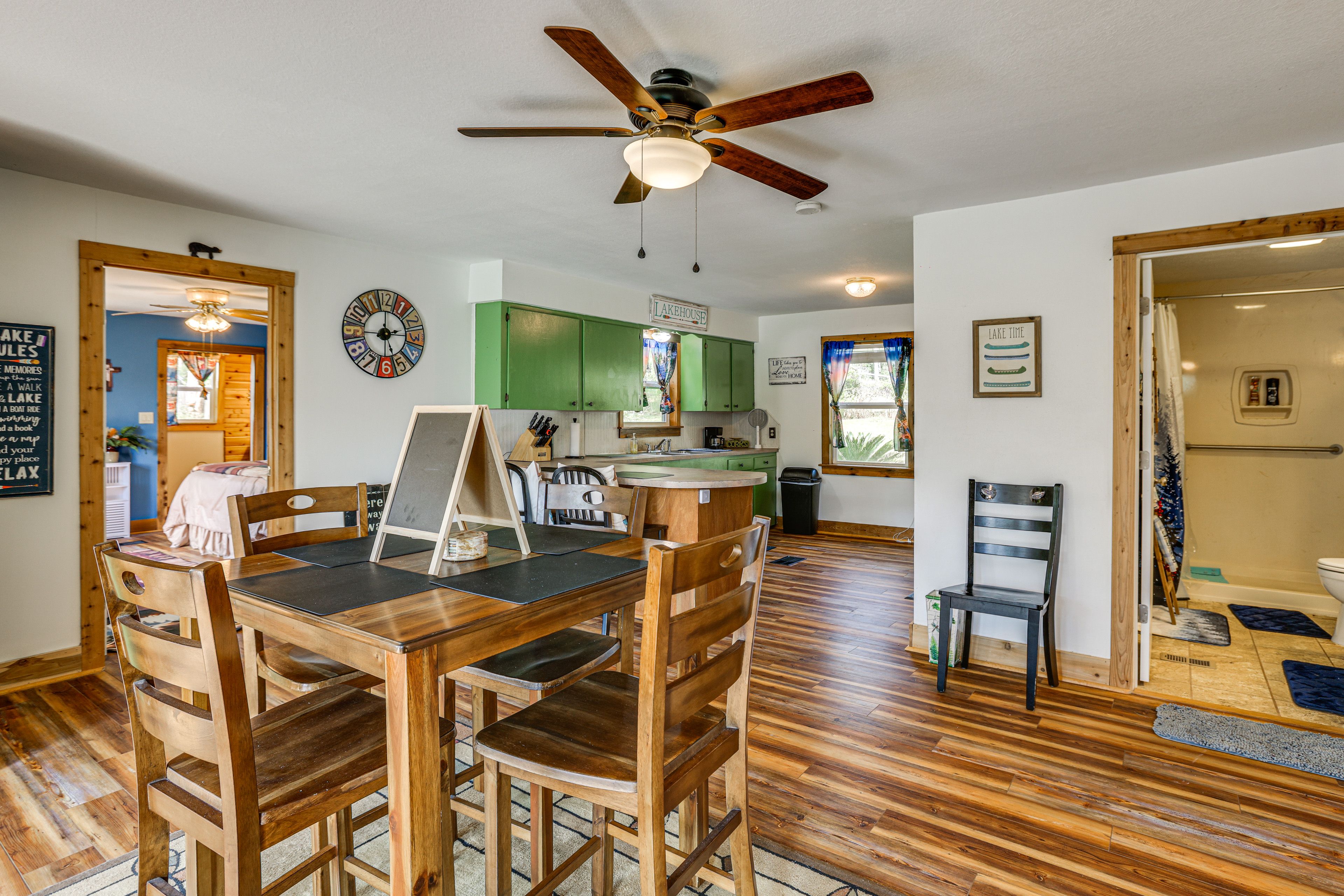 Dining Area | Dishware & Flatware