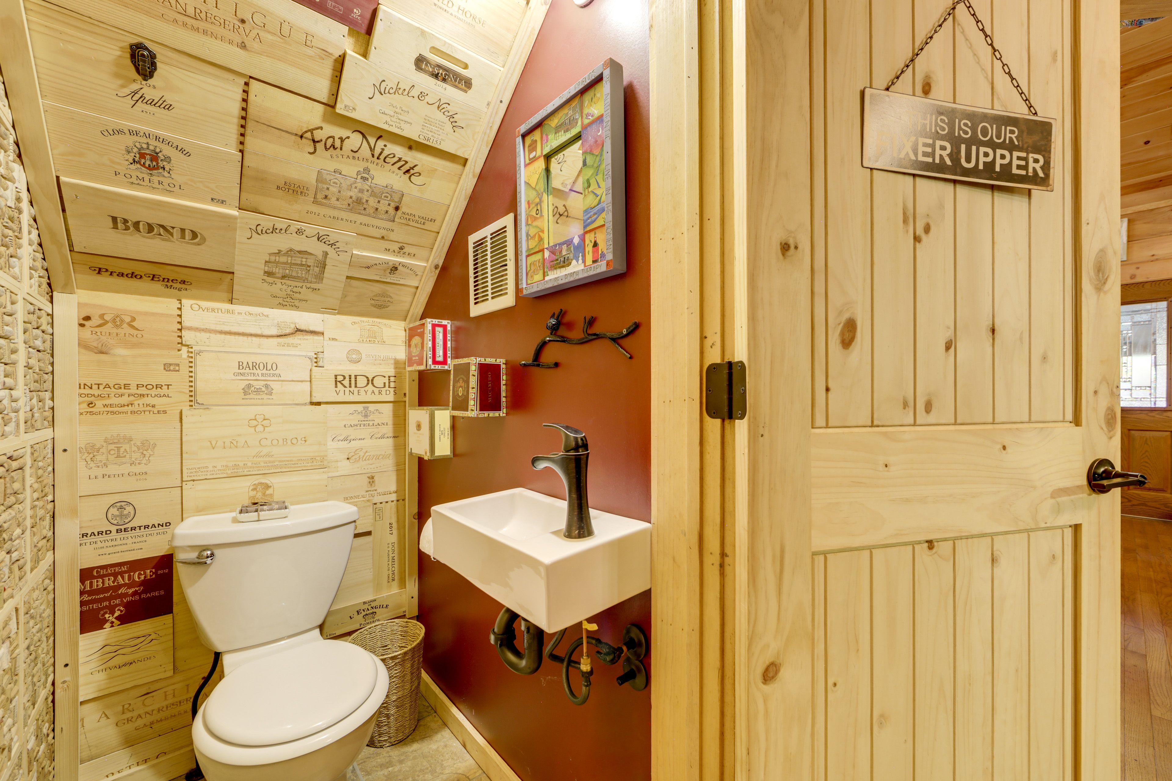 Half Bathroom | 1st Floor