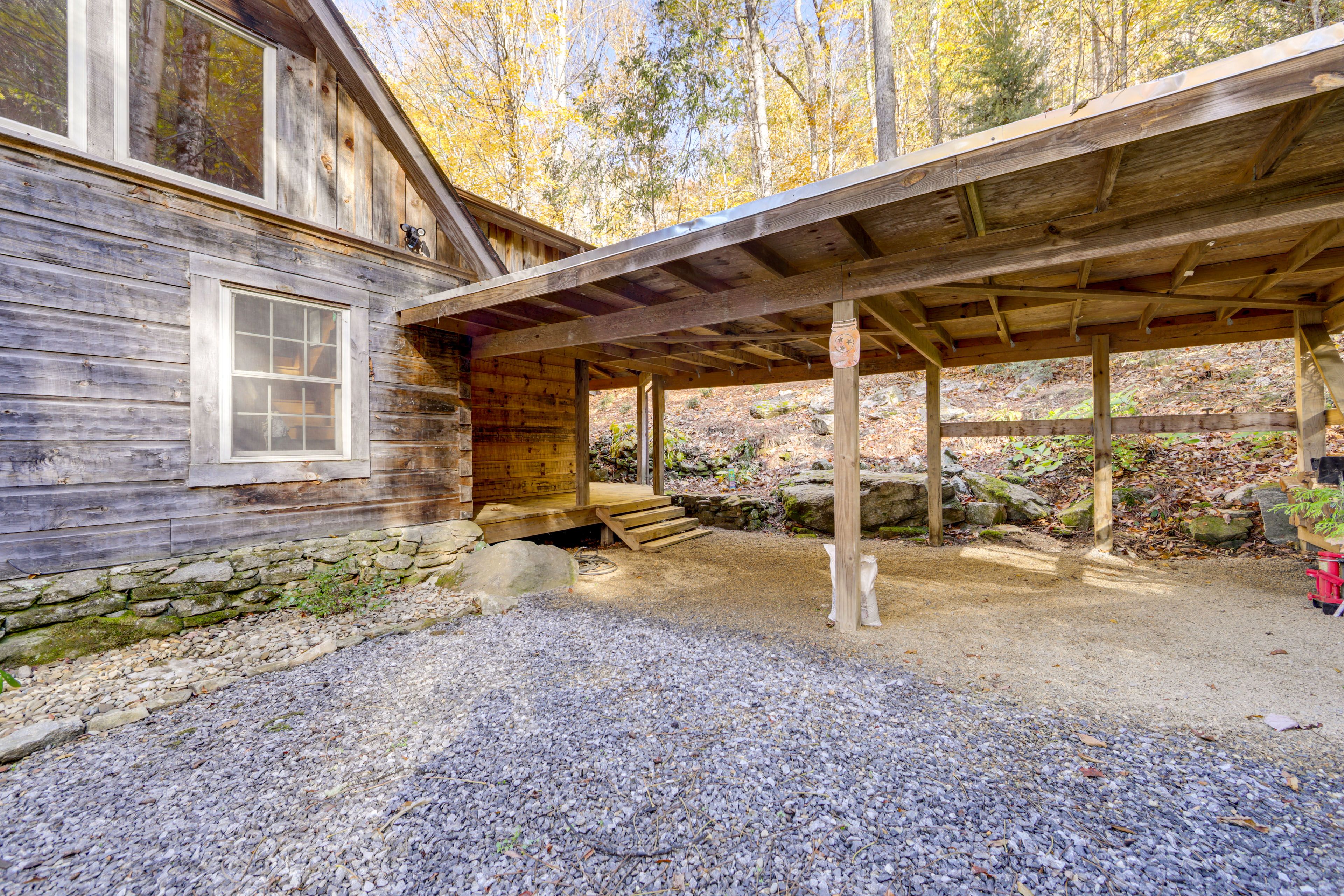 Parking | Driveway (1 Vehicle) | Carport (2 Vehicles)