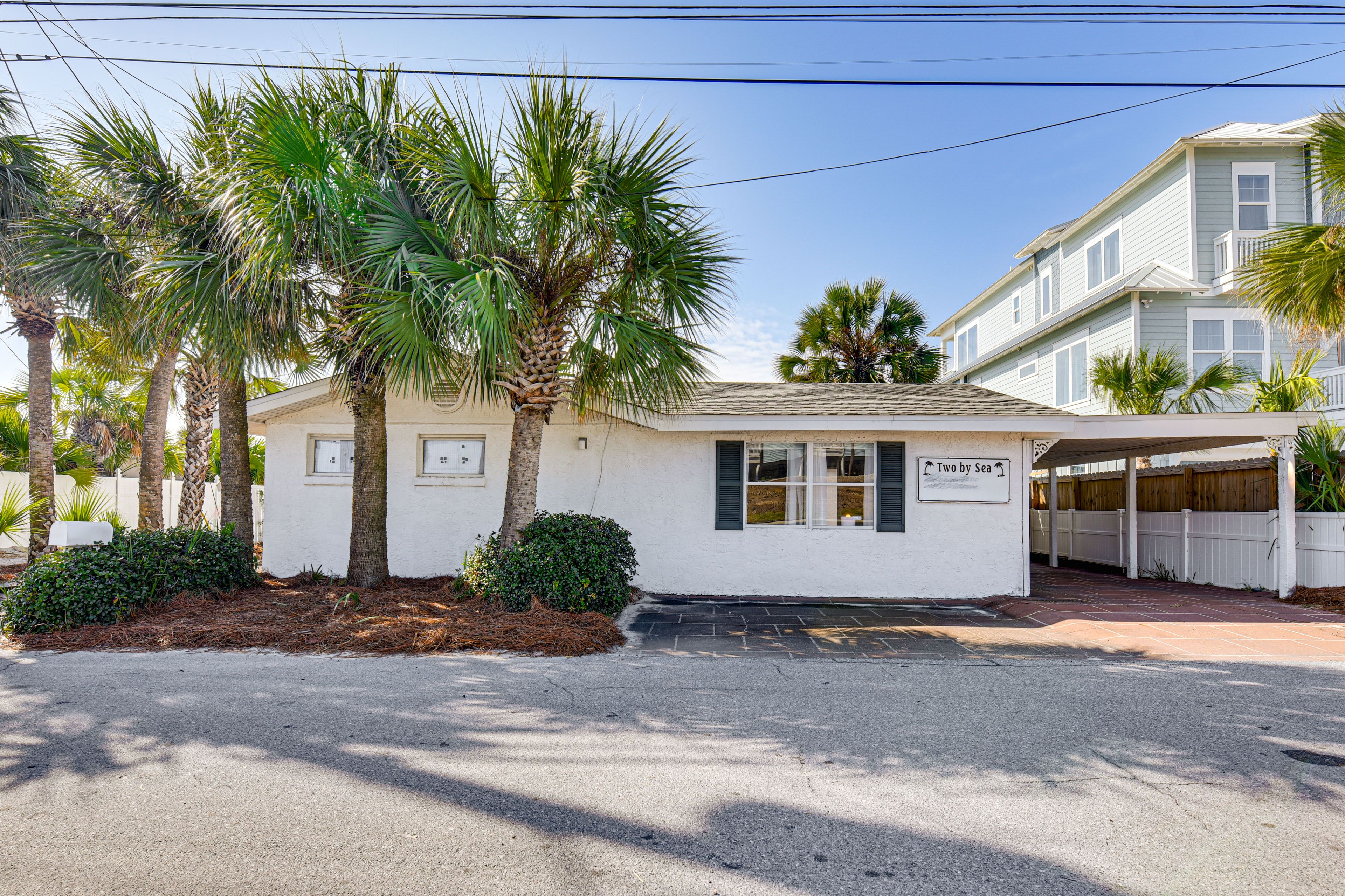 Exterior | Single-Story Cottage