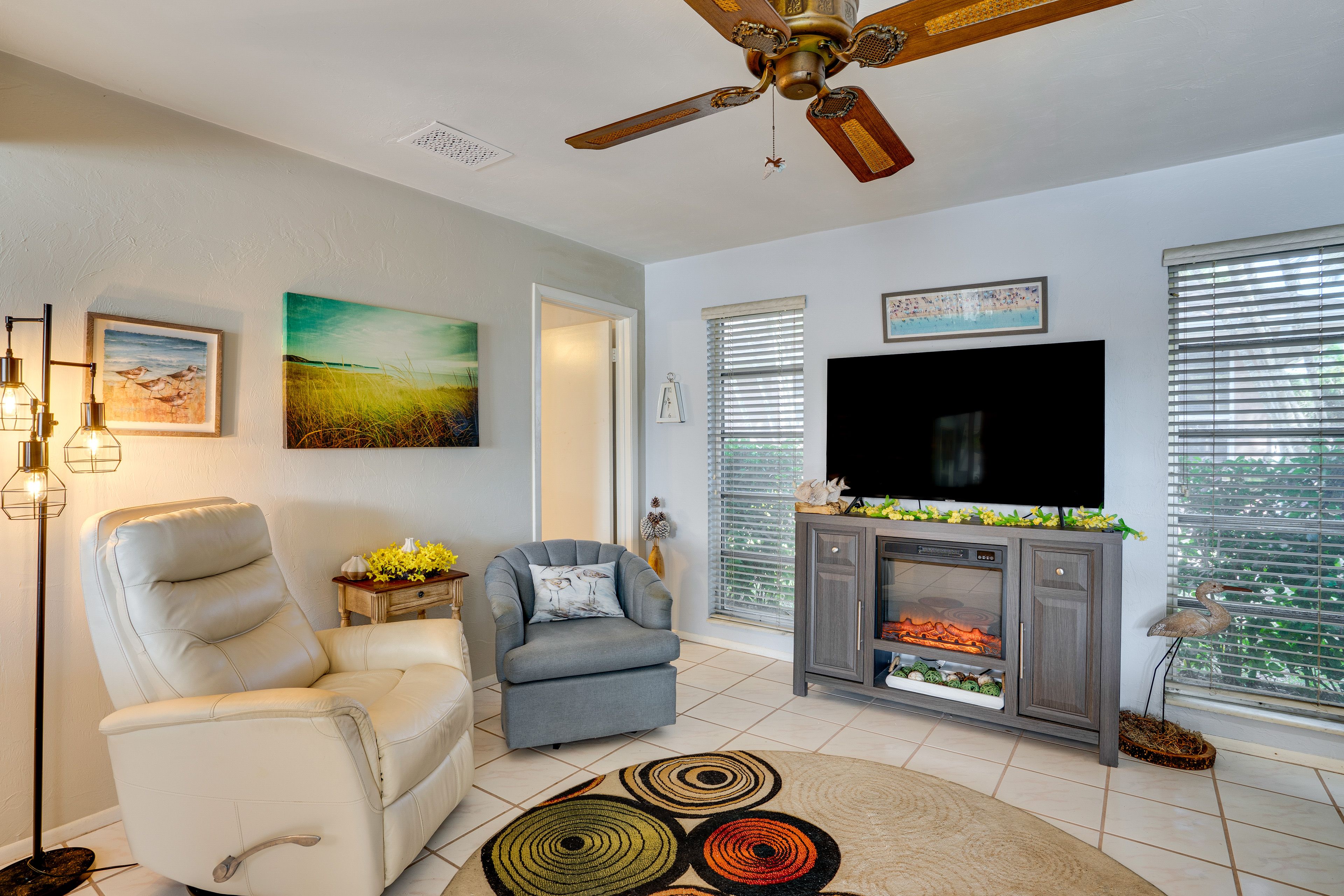 Family Room | Fireplace