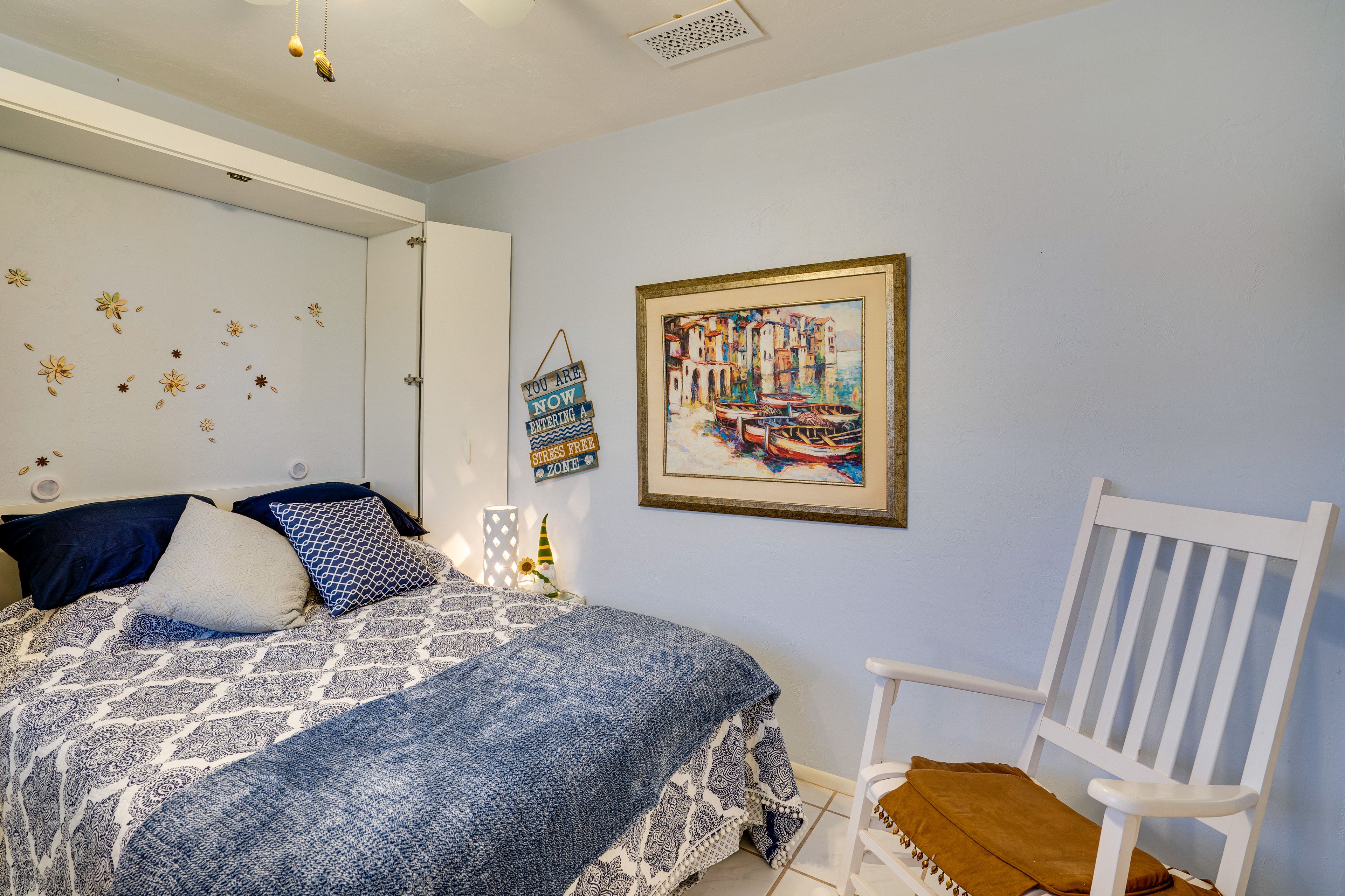 Bedroom 2 | Queen Murphy Bed