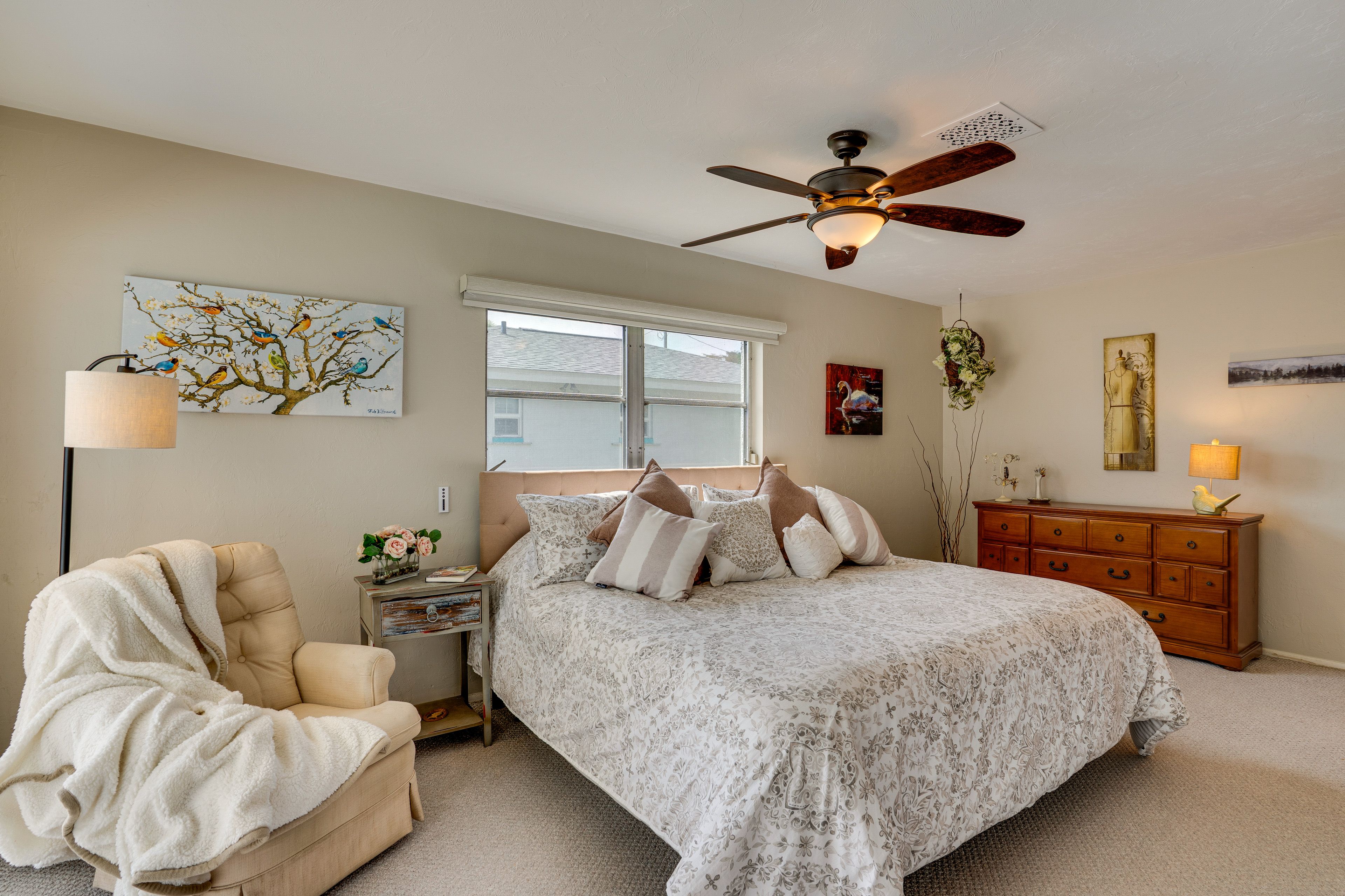 Bedroom 1 | California King Bed