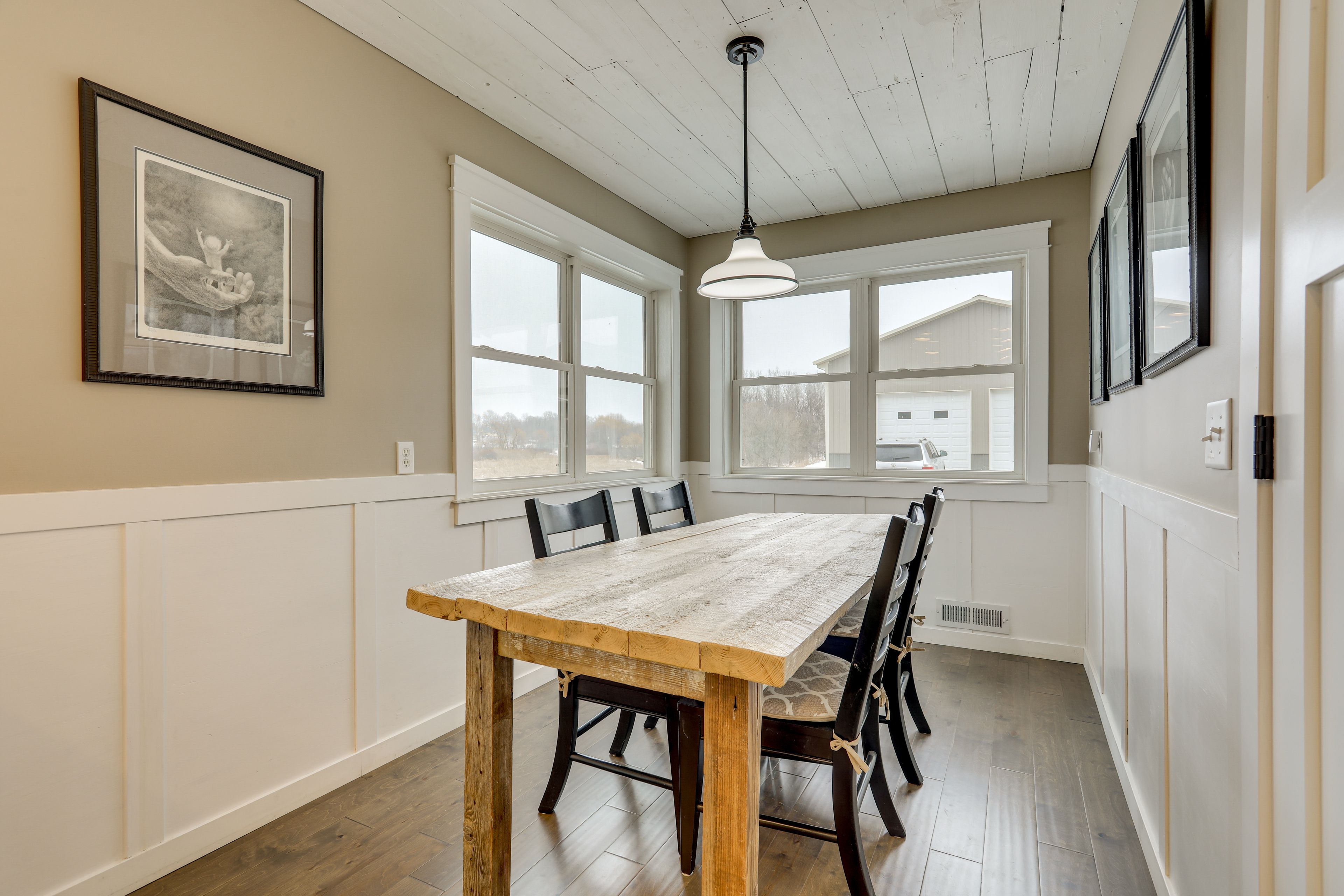 Breakfast Nook | 1st Floor