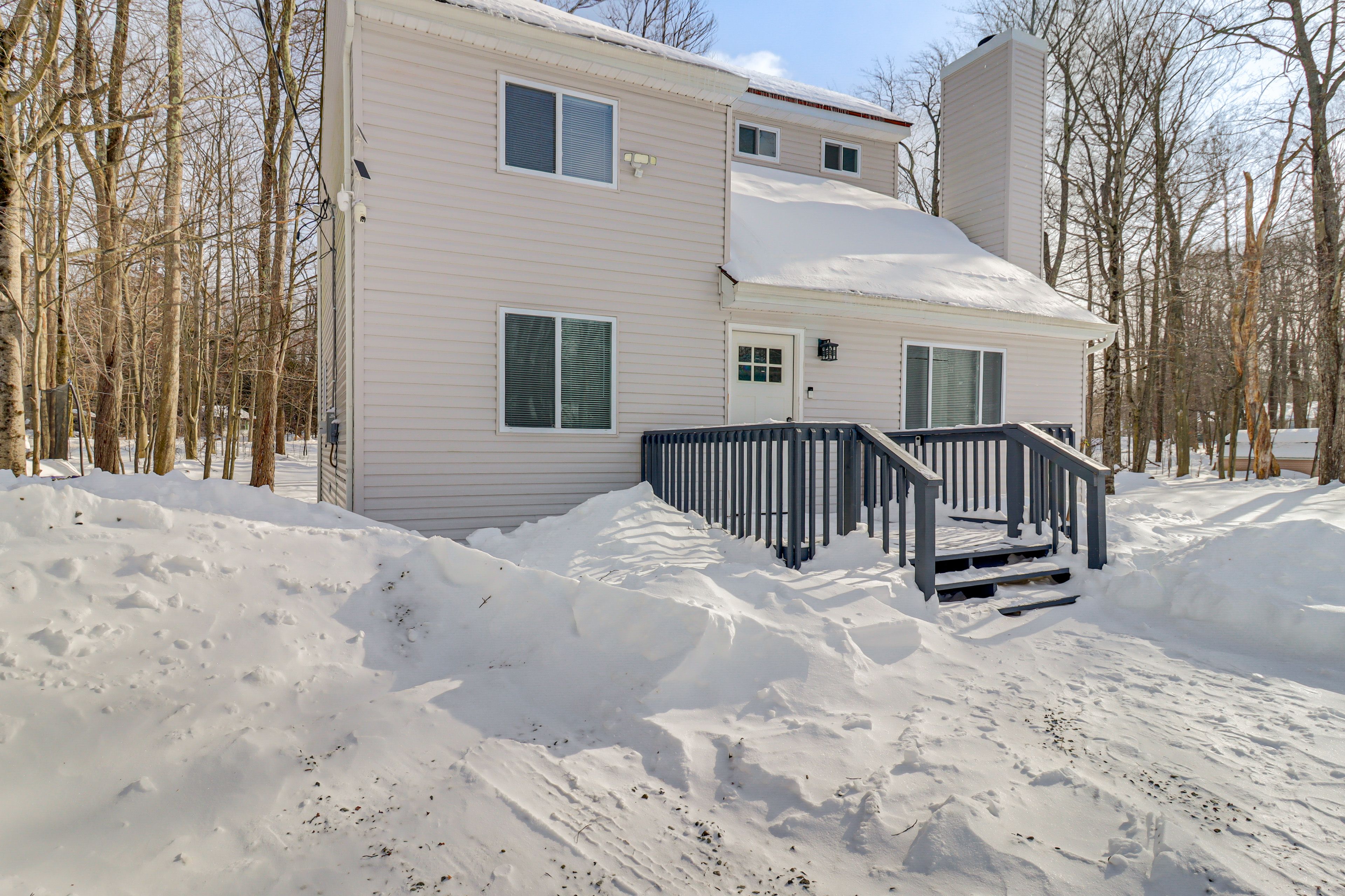 Driveway Parking | 4 Vehicles