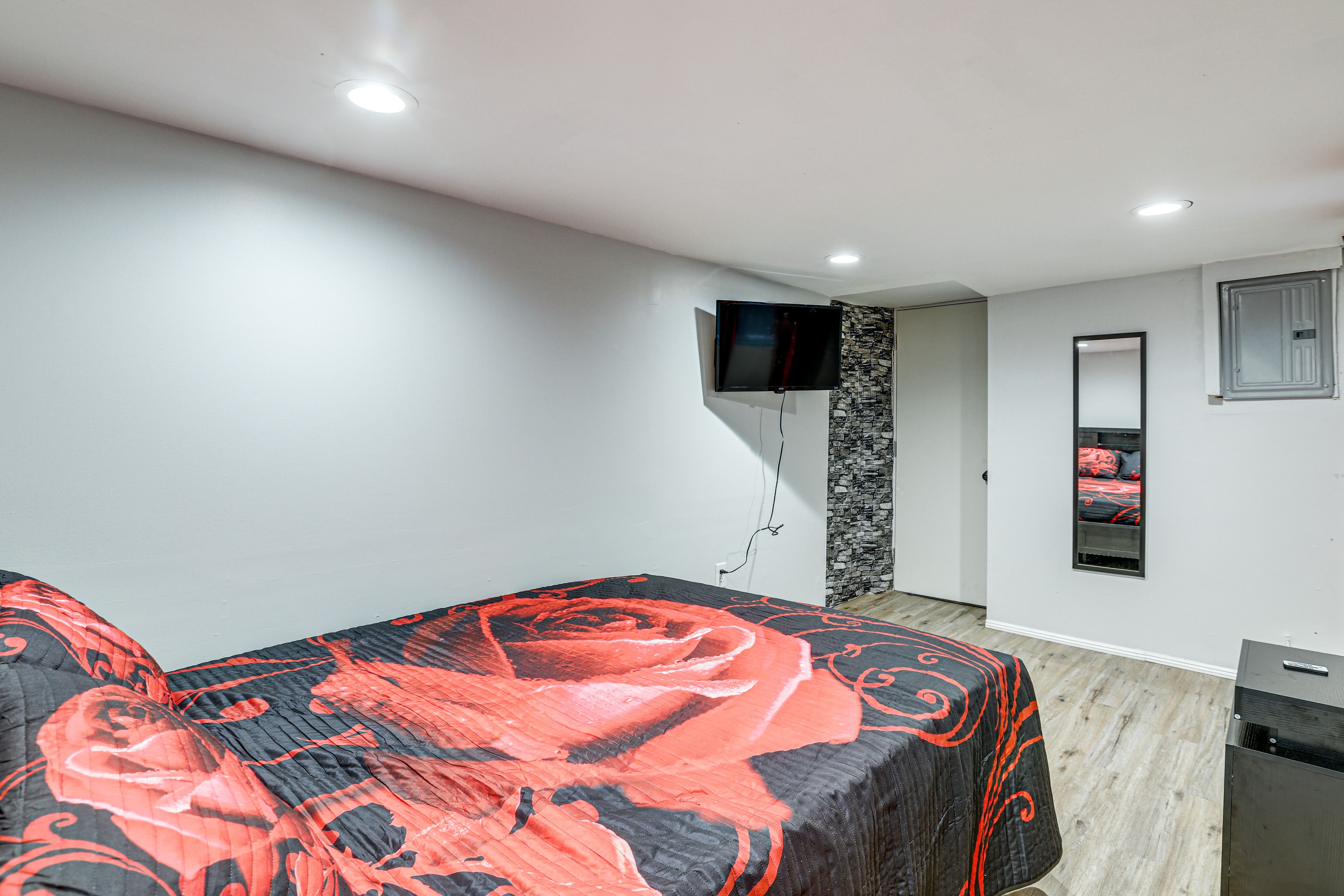 Bedroom 4 | Queen Bed | Lower Floor