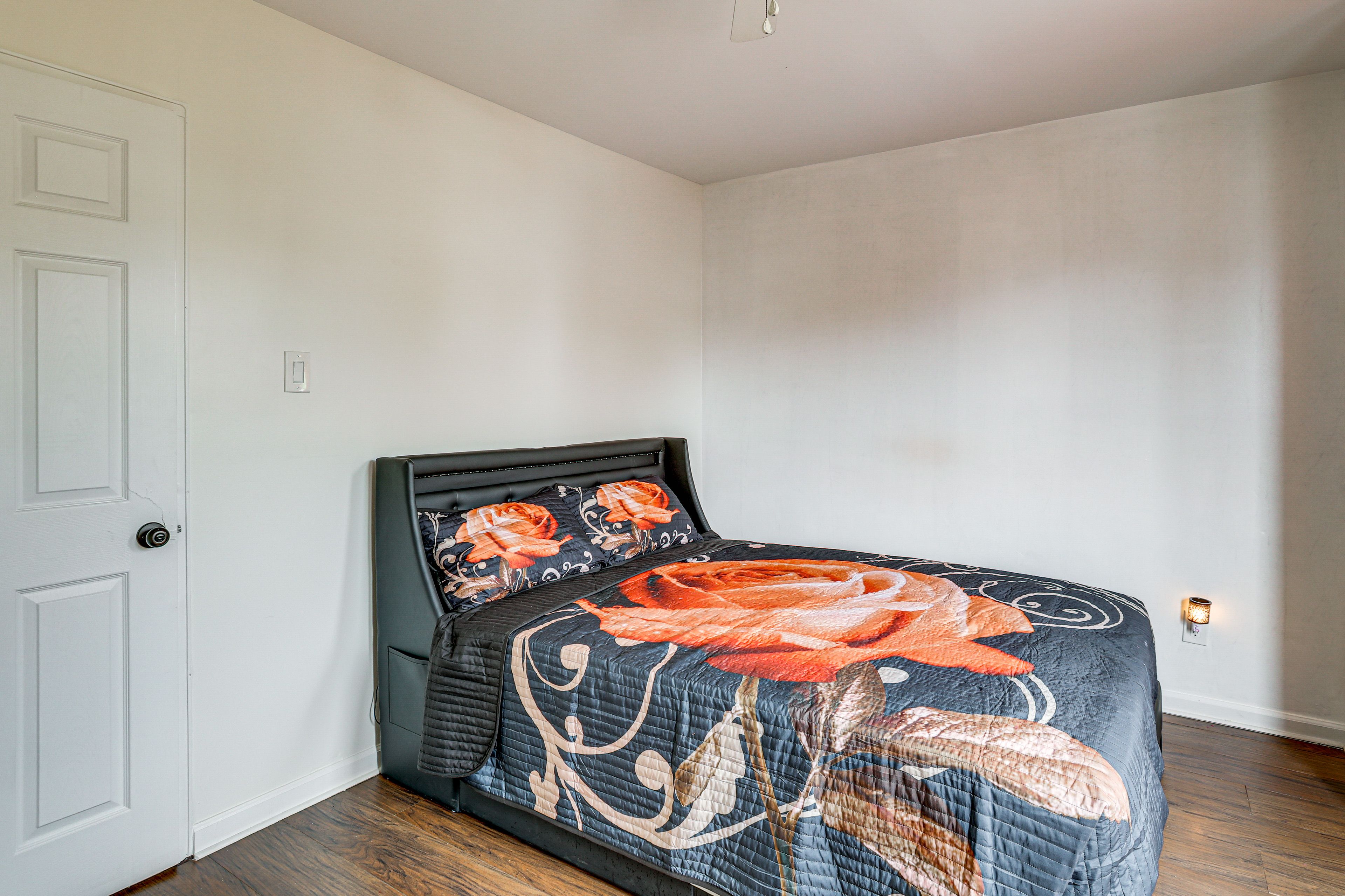 Bedroom 3 | Queen Bed | Upper Floor