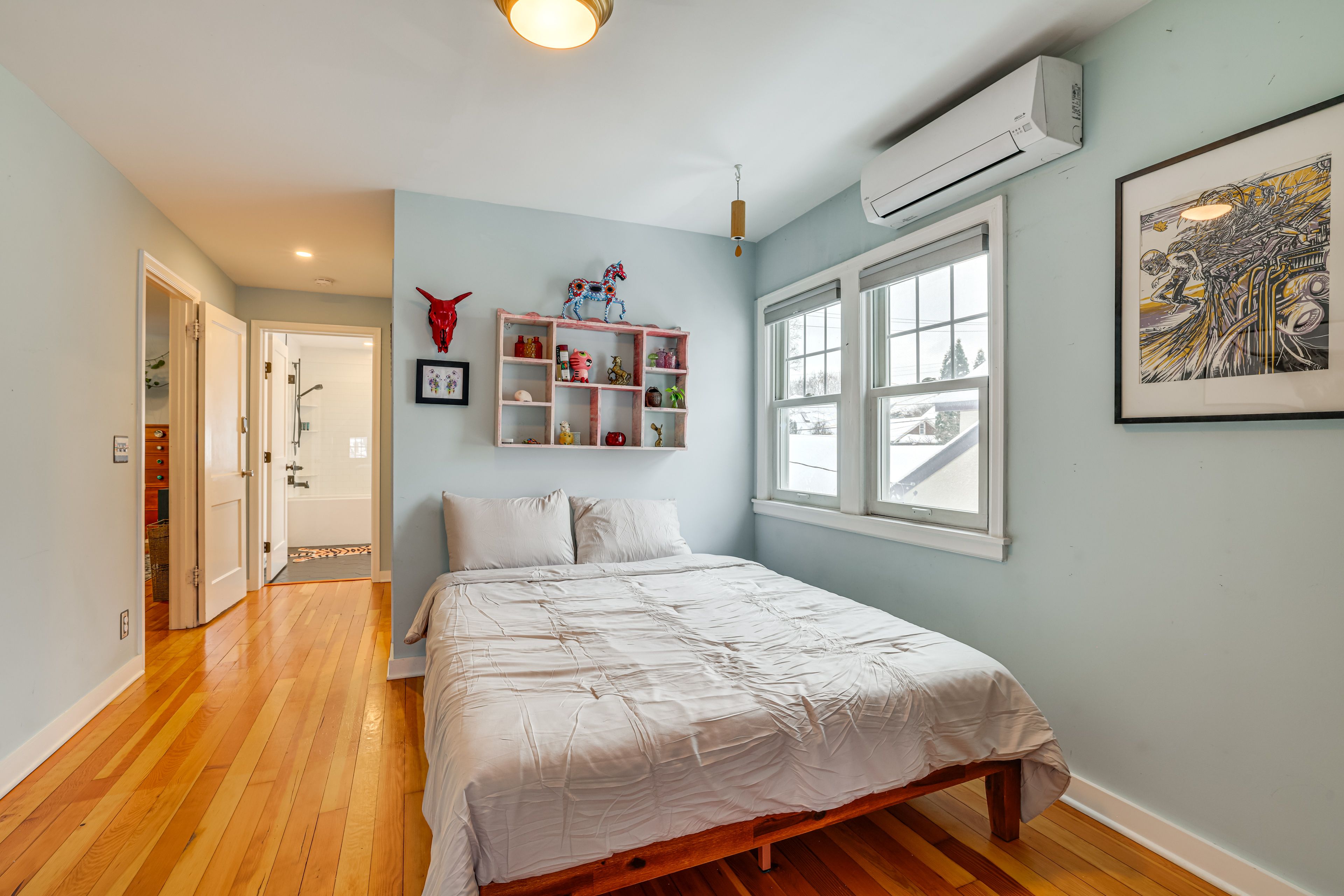 Bedroom 1 | 2 Queen Beds | TV | 2nd Floor