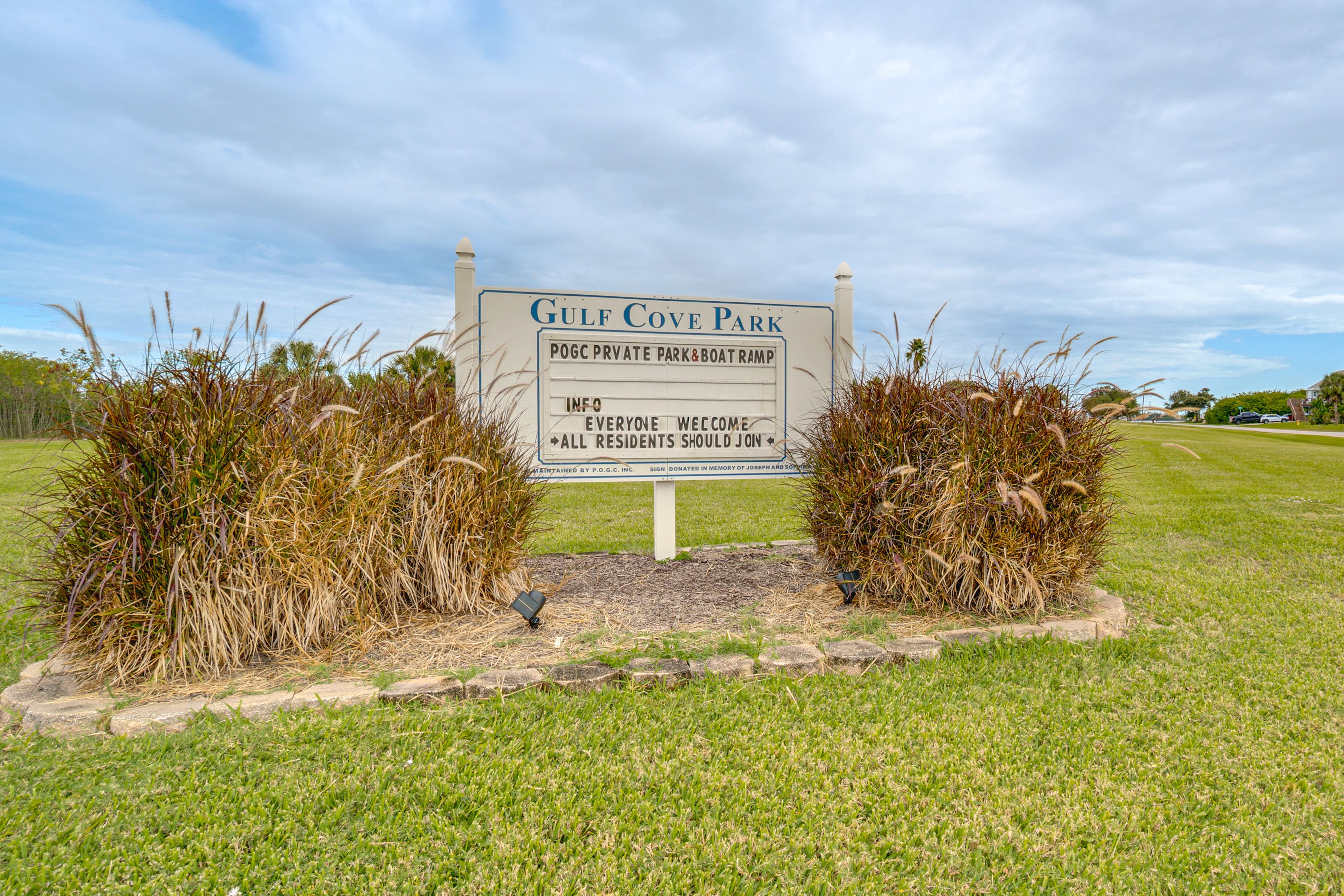 Walk to Gulf Cove Park