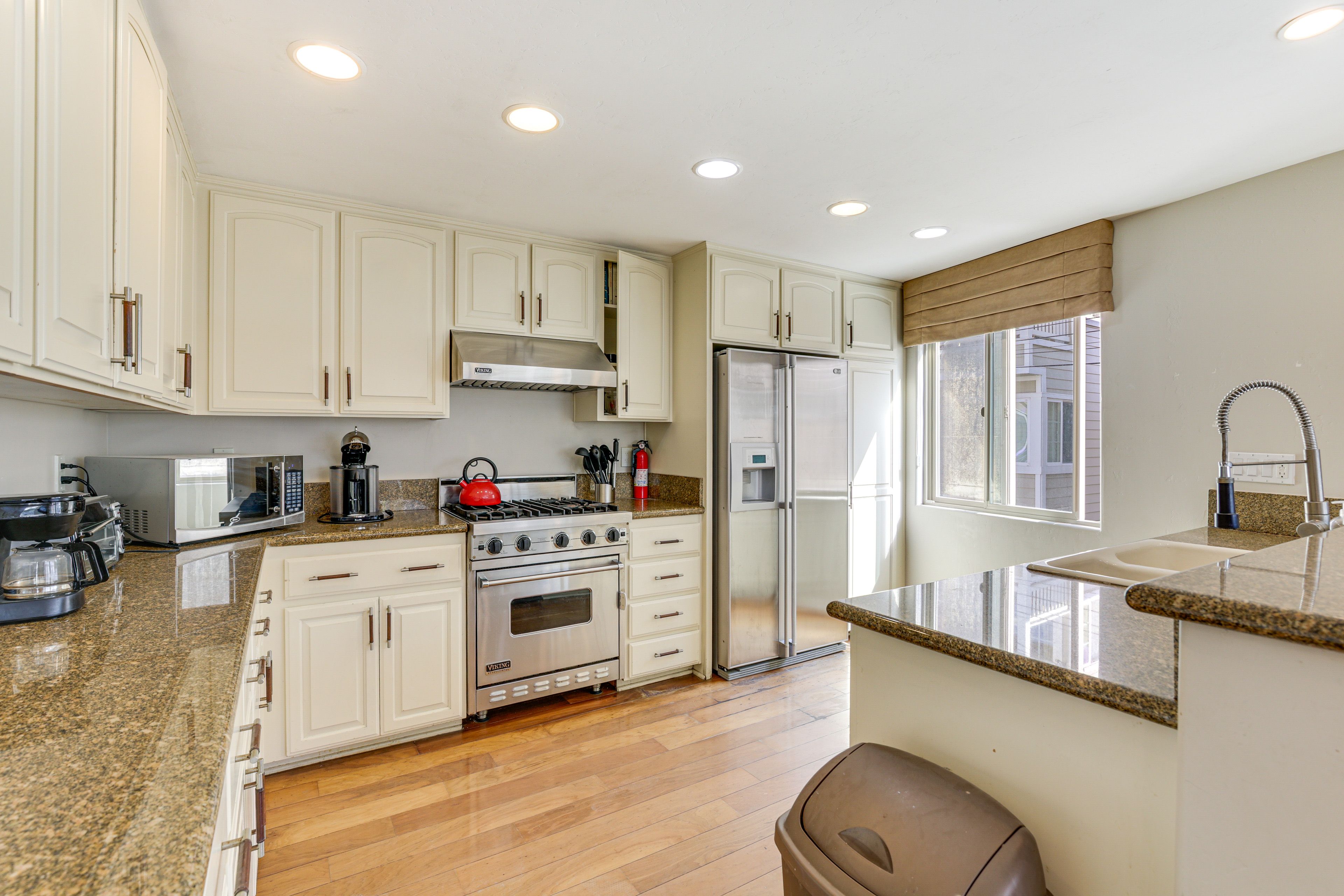 Kitchen | 2nd Floor | Cooking Basics | Drip Coffee Maker | Dishwasher