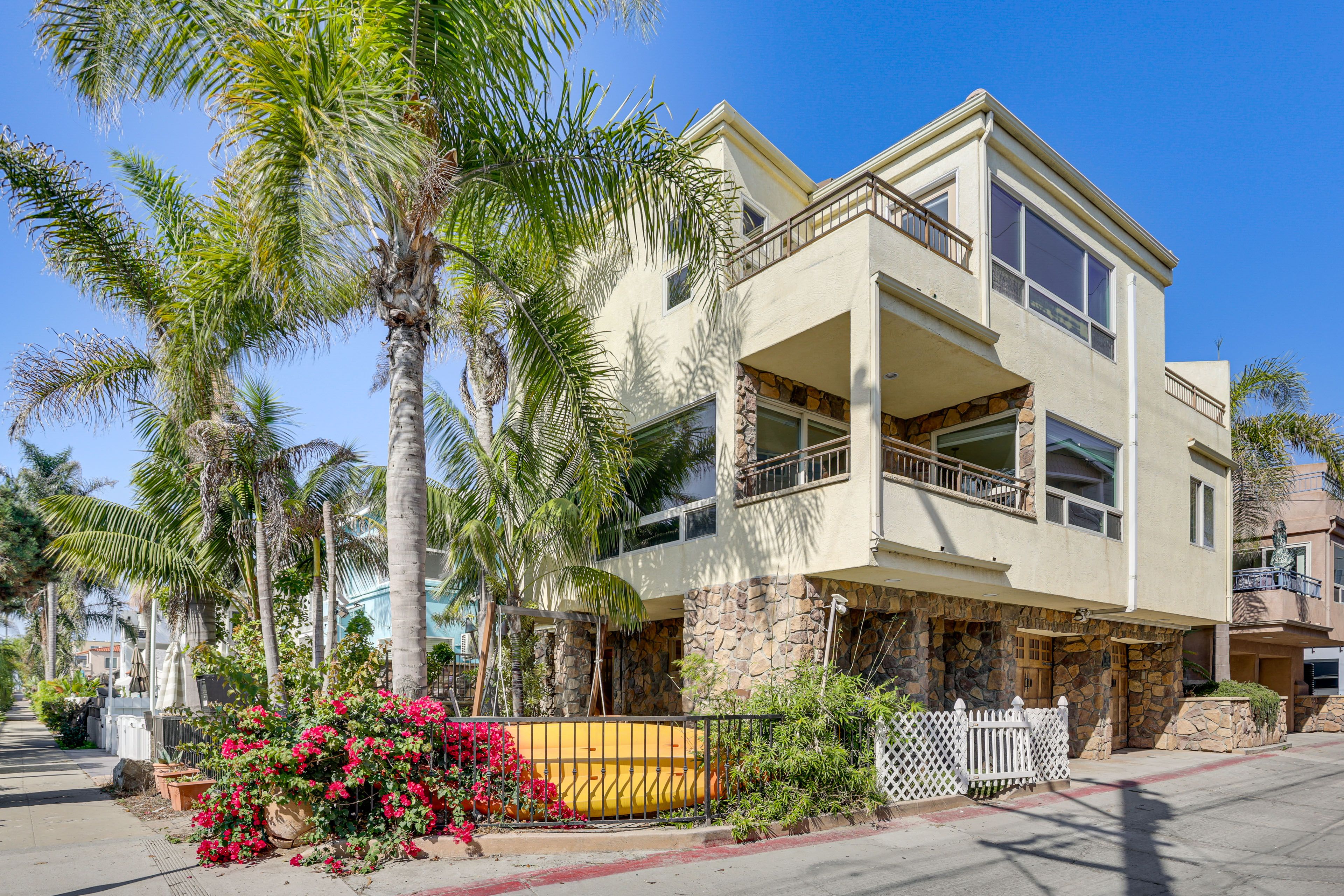 San Diego Vacation Rental | 3BR | 4BA | 2,000 Sq Ft | Step-Free Entry