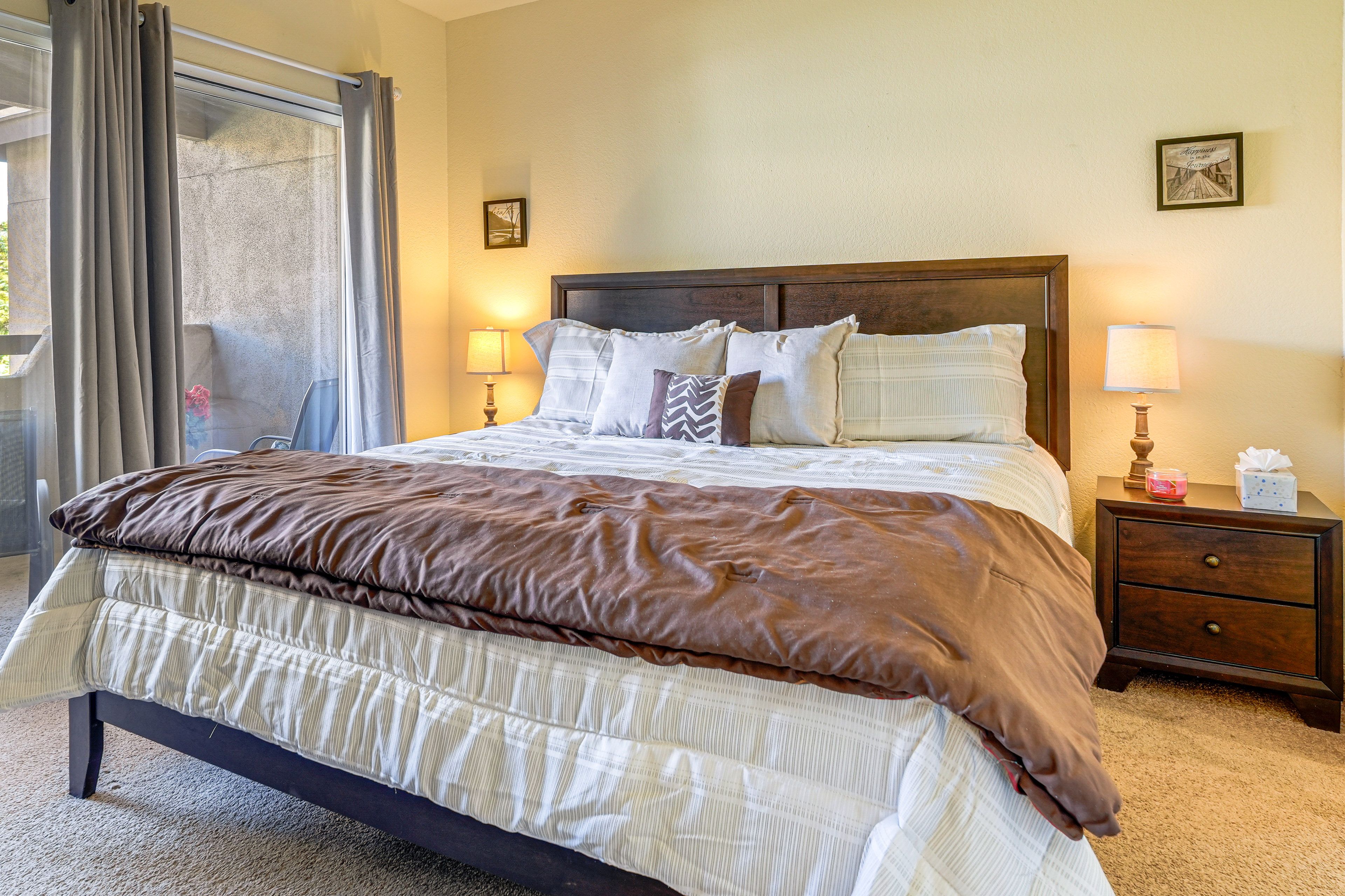 Bedroom 1 | King Bed | Linens