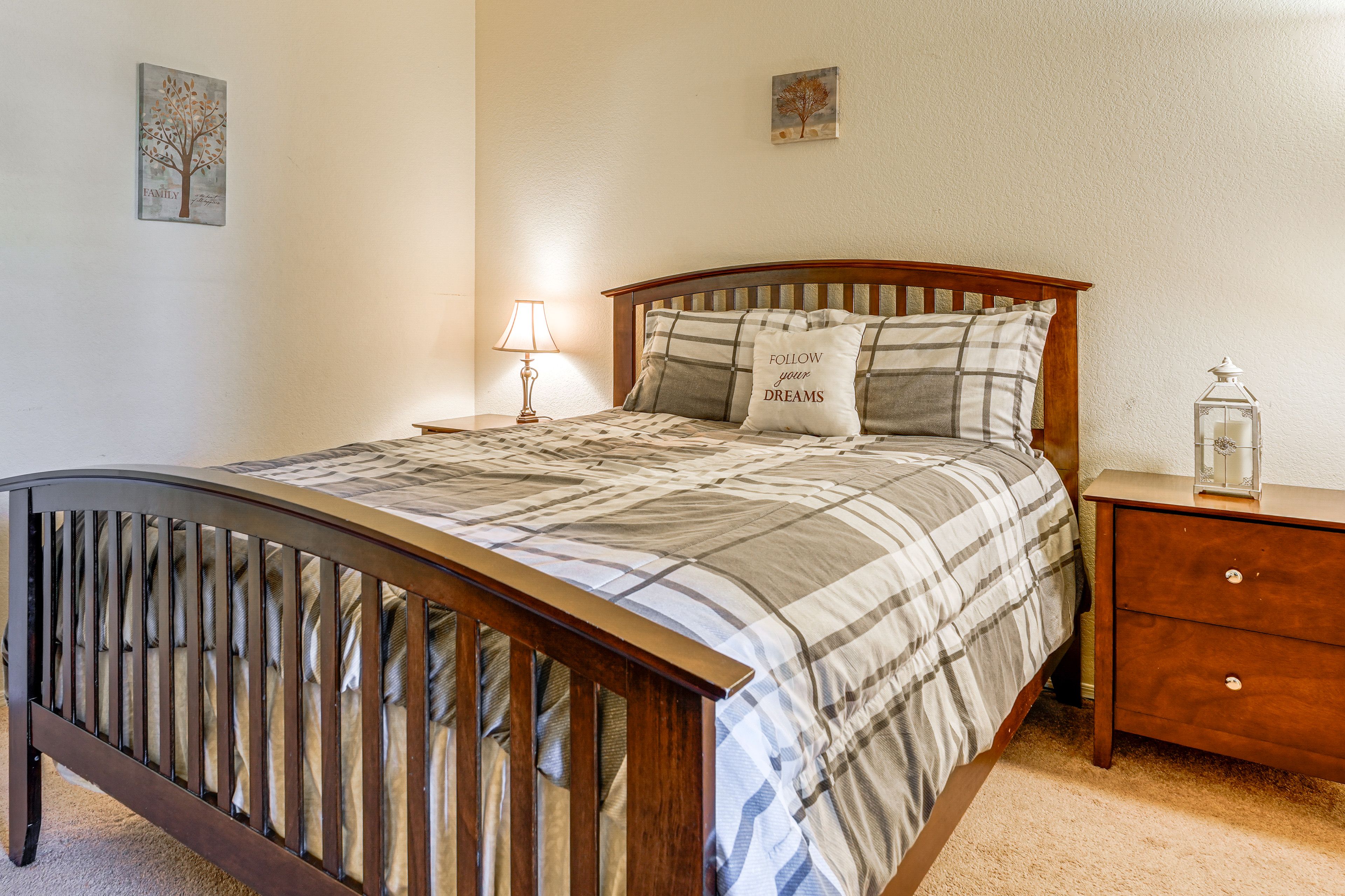 Bedroom 2 | Queen Bed