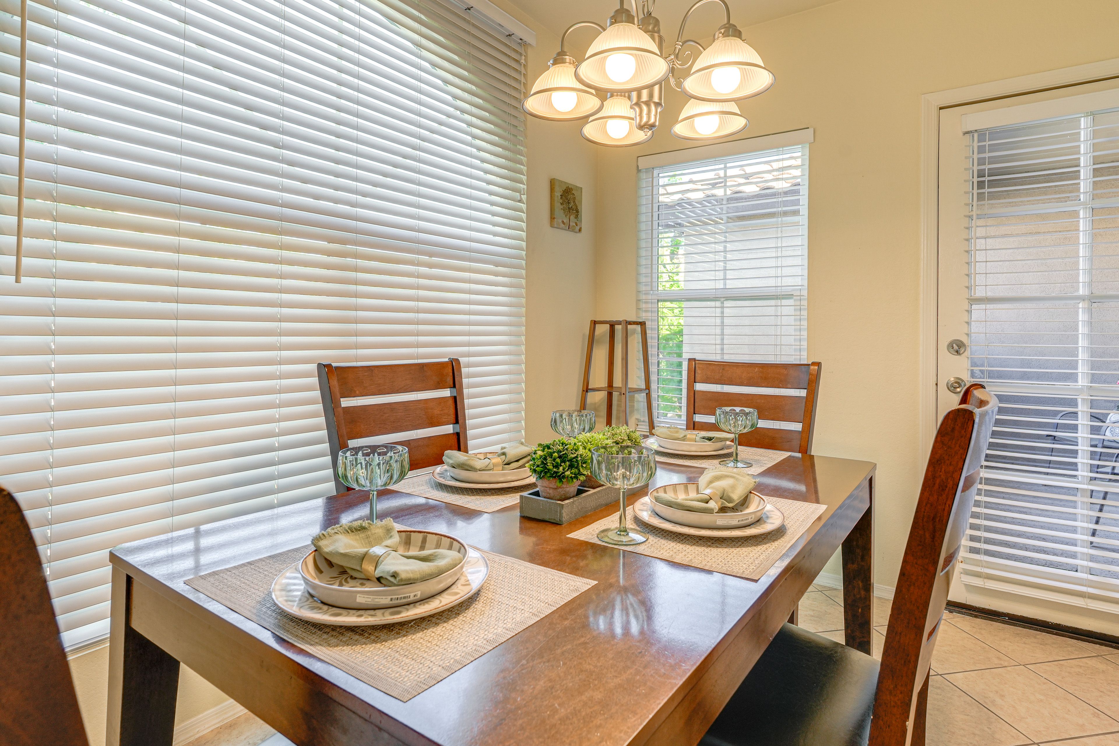 Dining Area | Dishware & Flatware