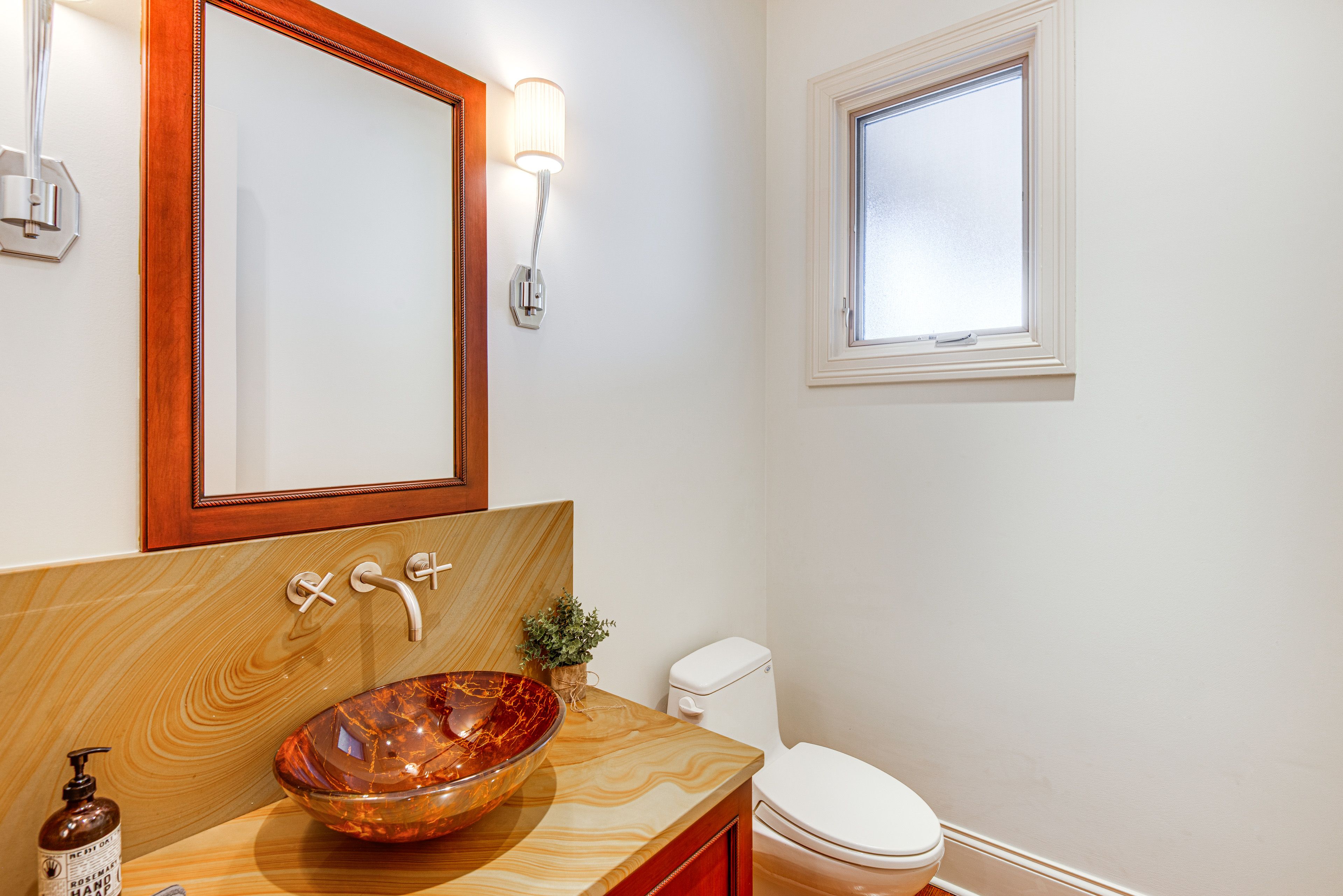 Half Bathroom | 1st Floor