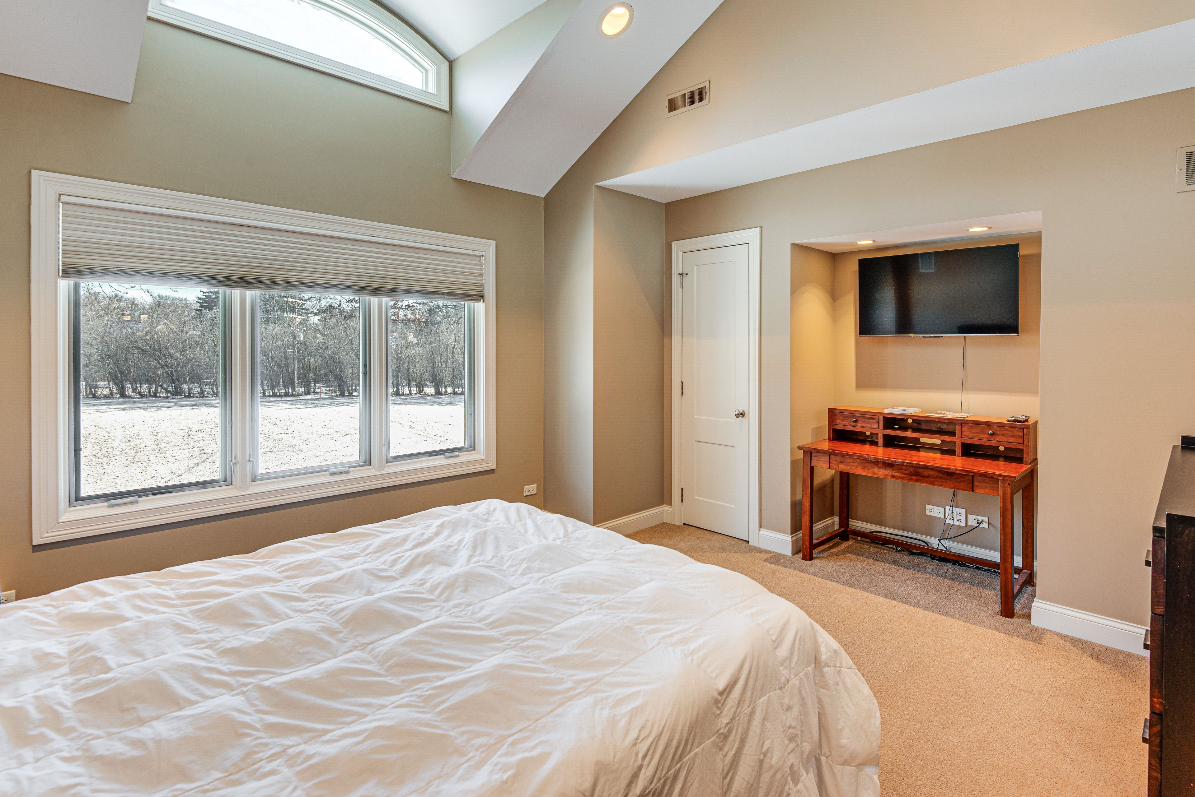 Bedroom 4 | Queen Bed | 2nd Floor