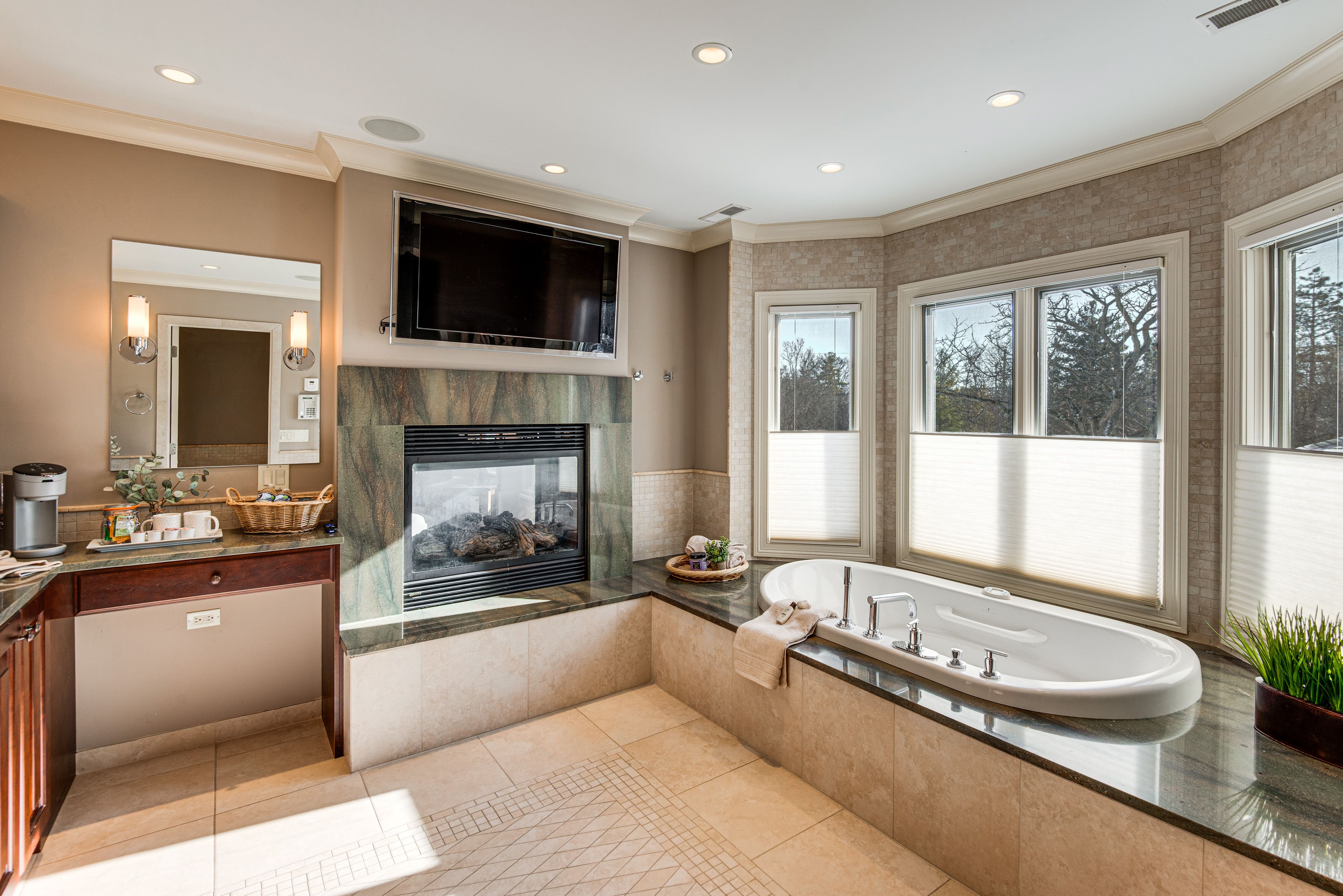 En-Suite Bathroom | Keurig | Gas Fireplace | 2nd Floor