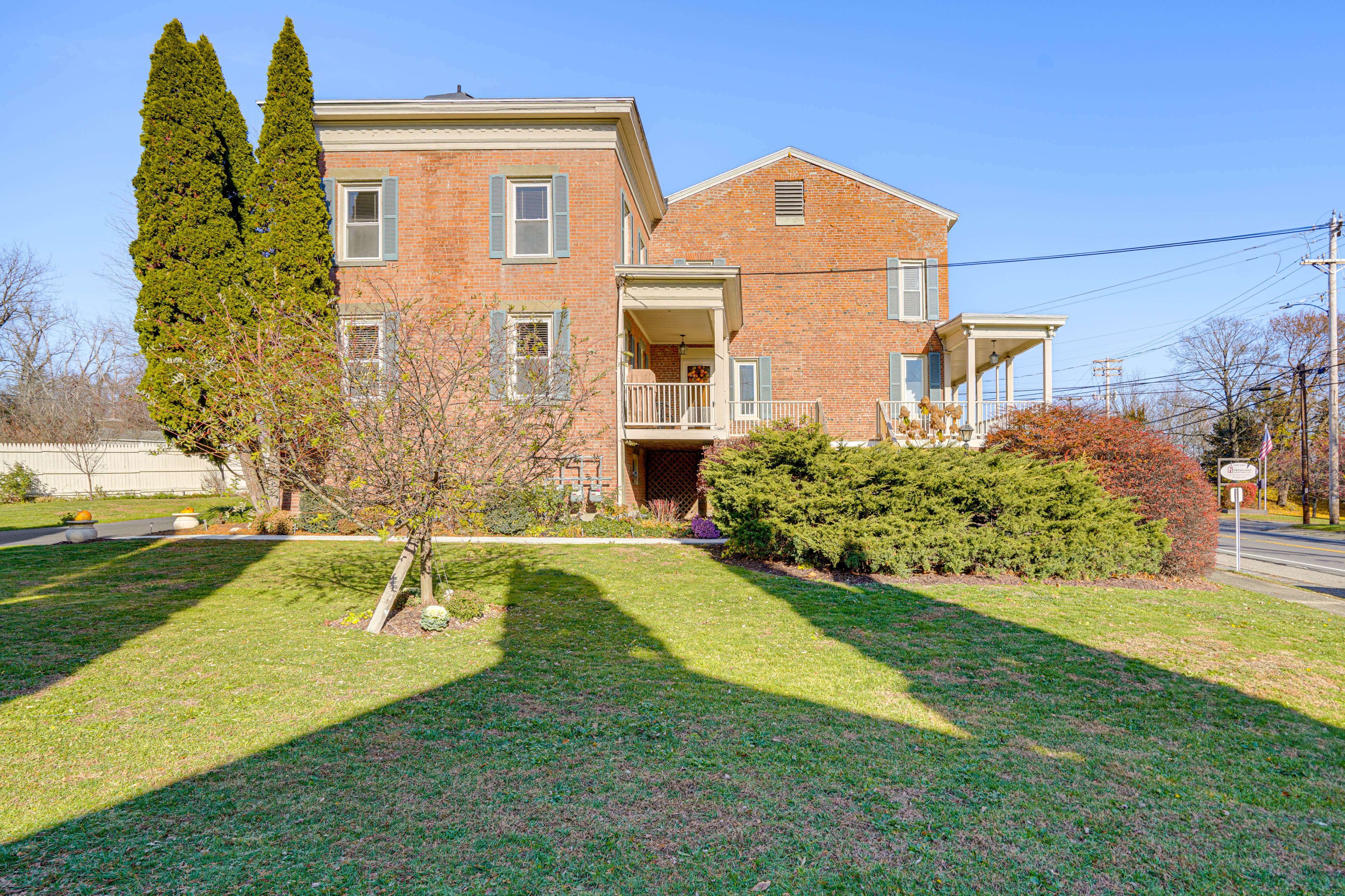 Exterior | Overlooking Hudson River | Walk to Riverfront Park & Boat Launch